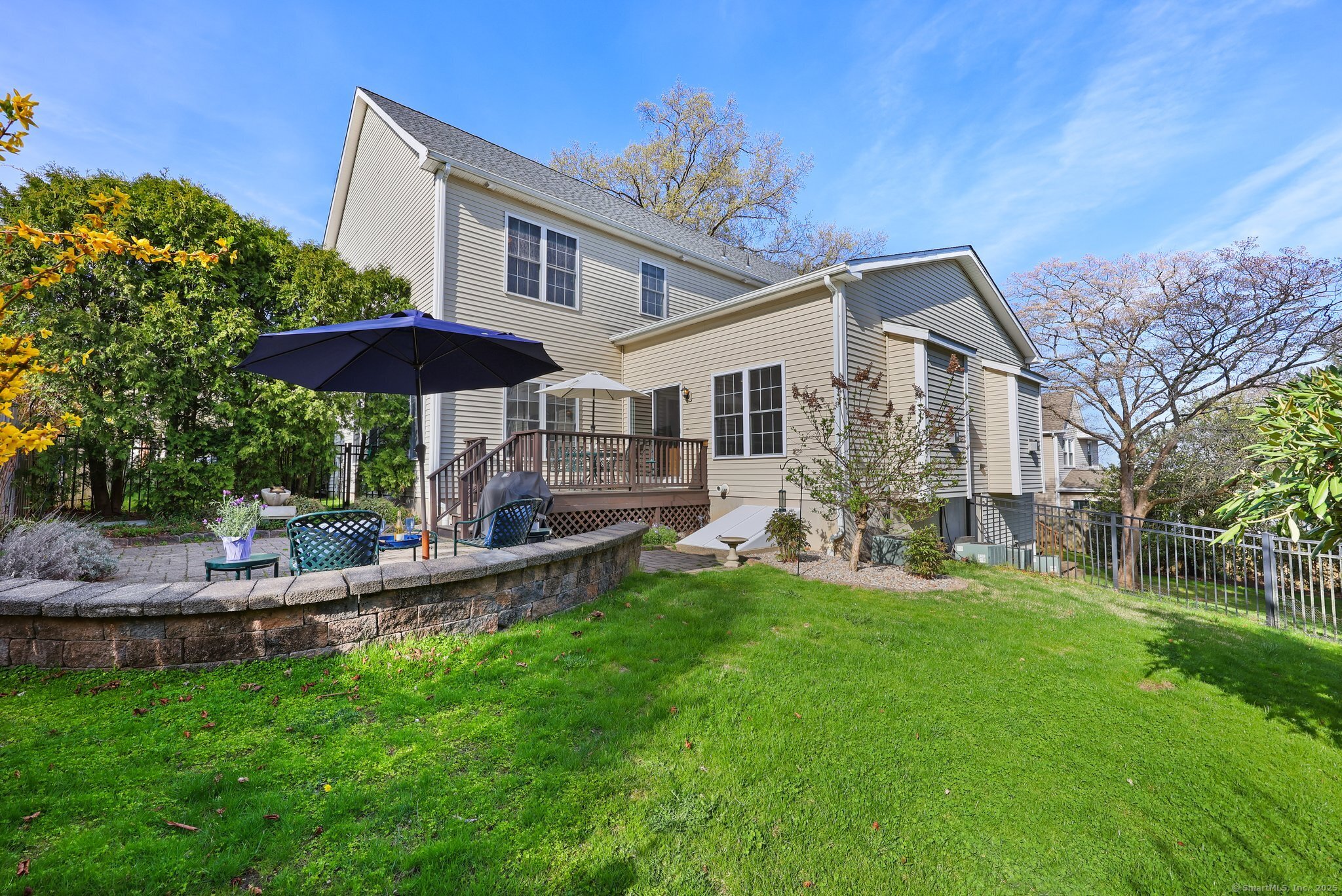 179 Sterling, Fairfield, Connecticut 06825