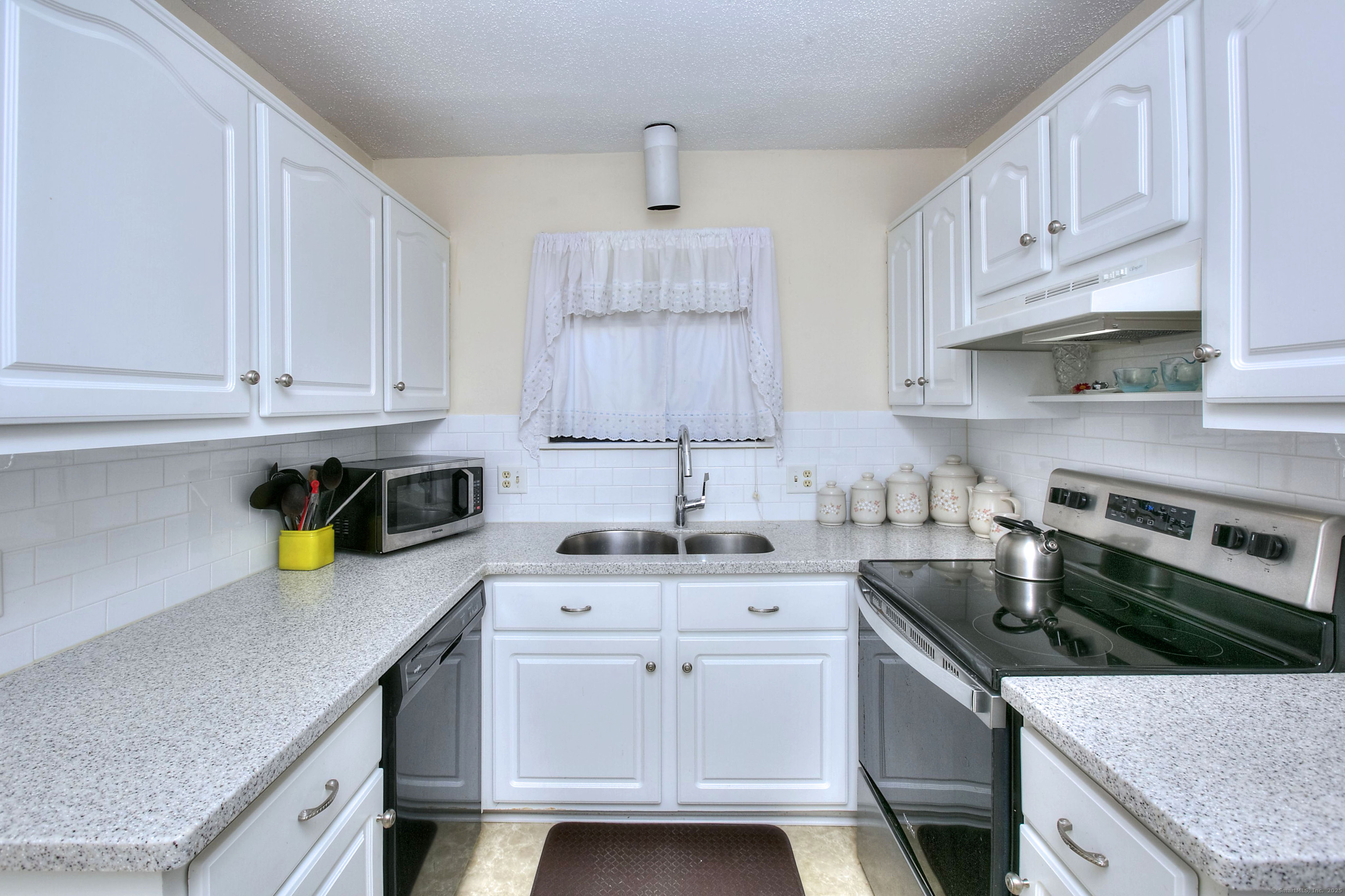 504 Heritage, Southbury, Connecticut 06488