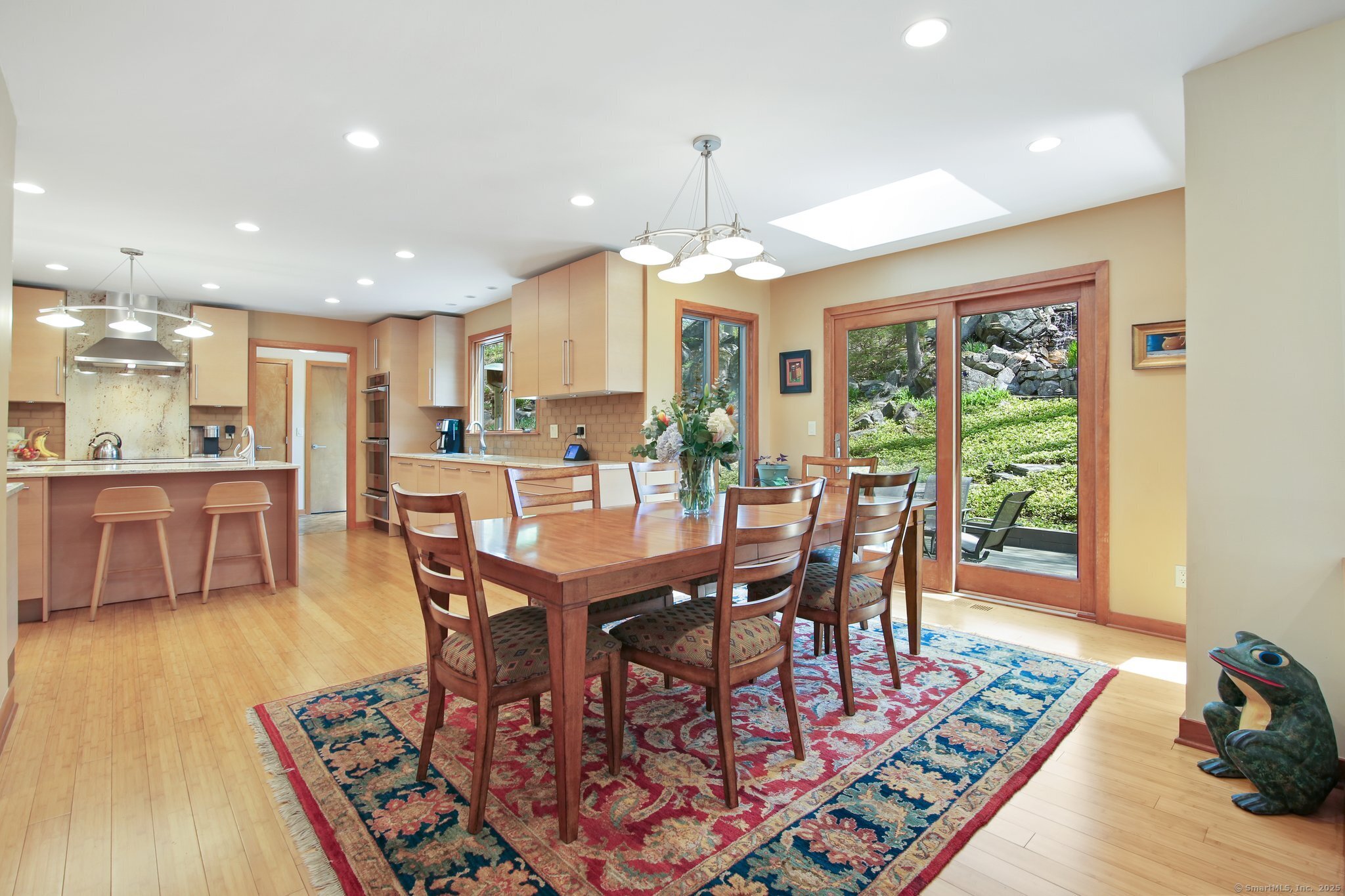 10 Ridge, Stamford, Connecticut 06903