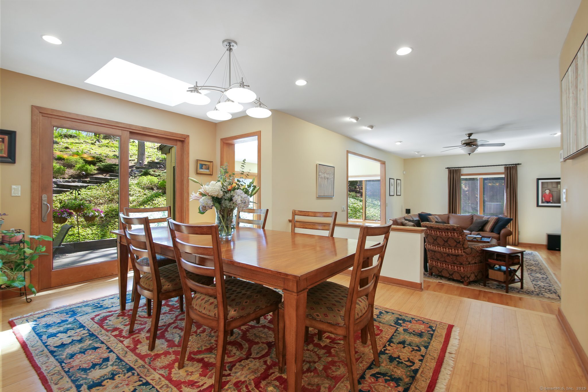 10 Ridge, Stamford, Connecticut 06903