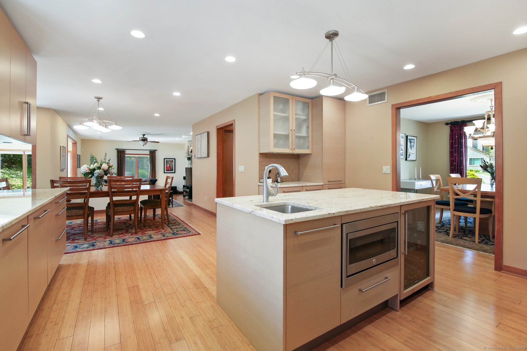 10 Ridge, Stamford, Connecticut 06903