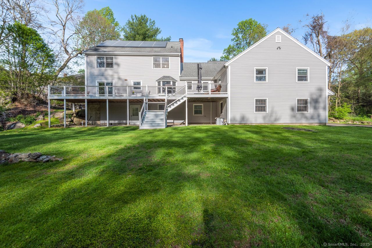 95 Pepperidge, Stratford, Connecticut 06614