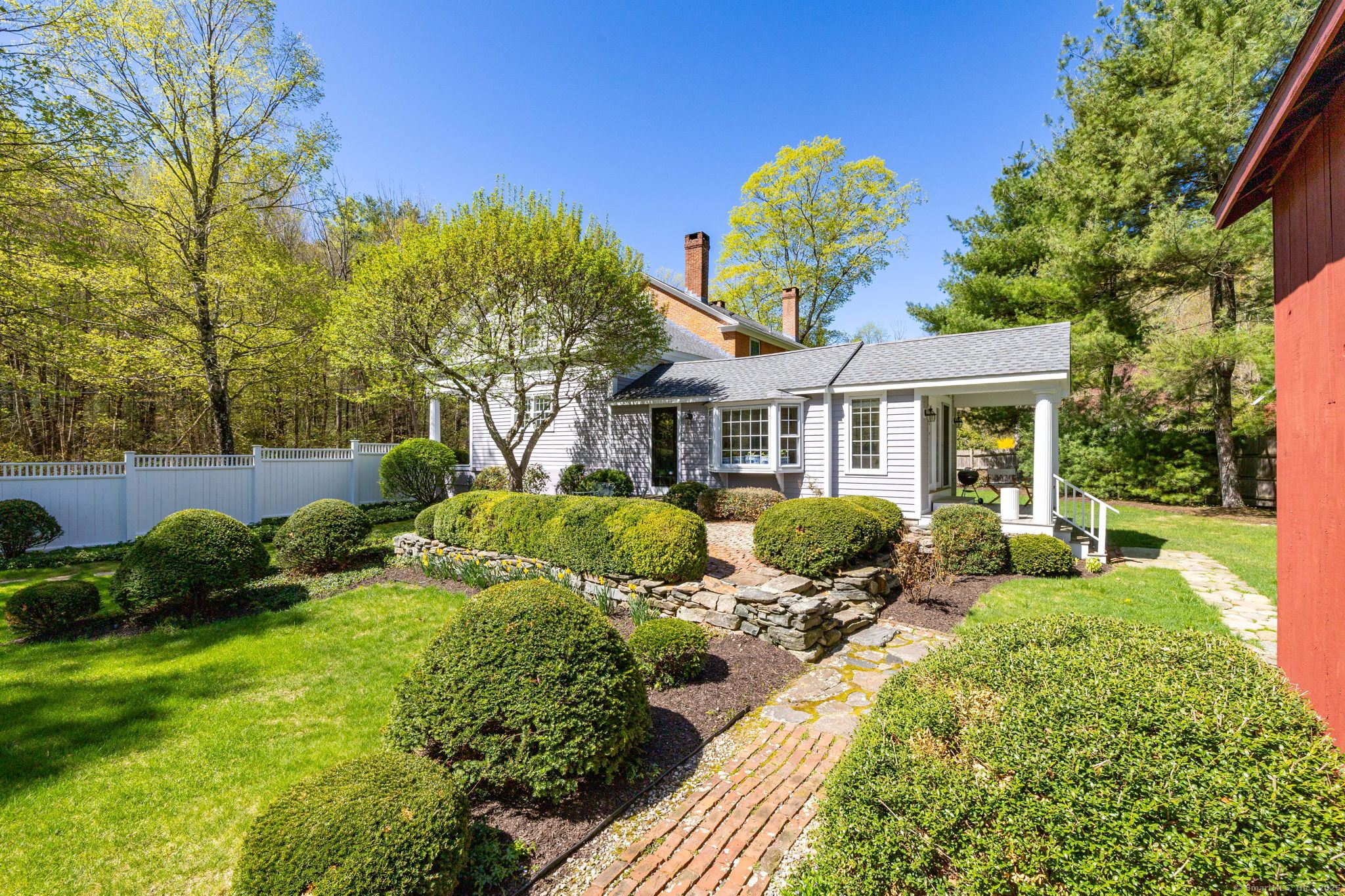 24 Dings, New Hartford, Connecticut 06057