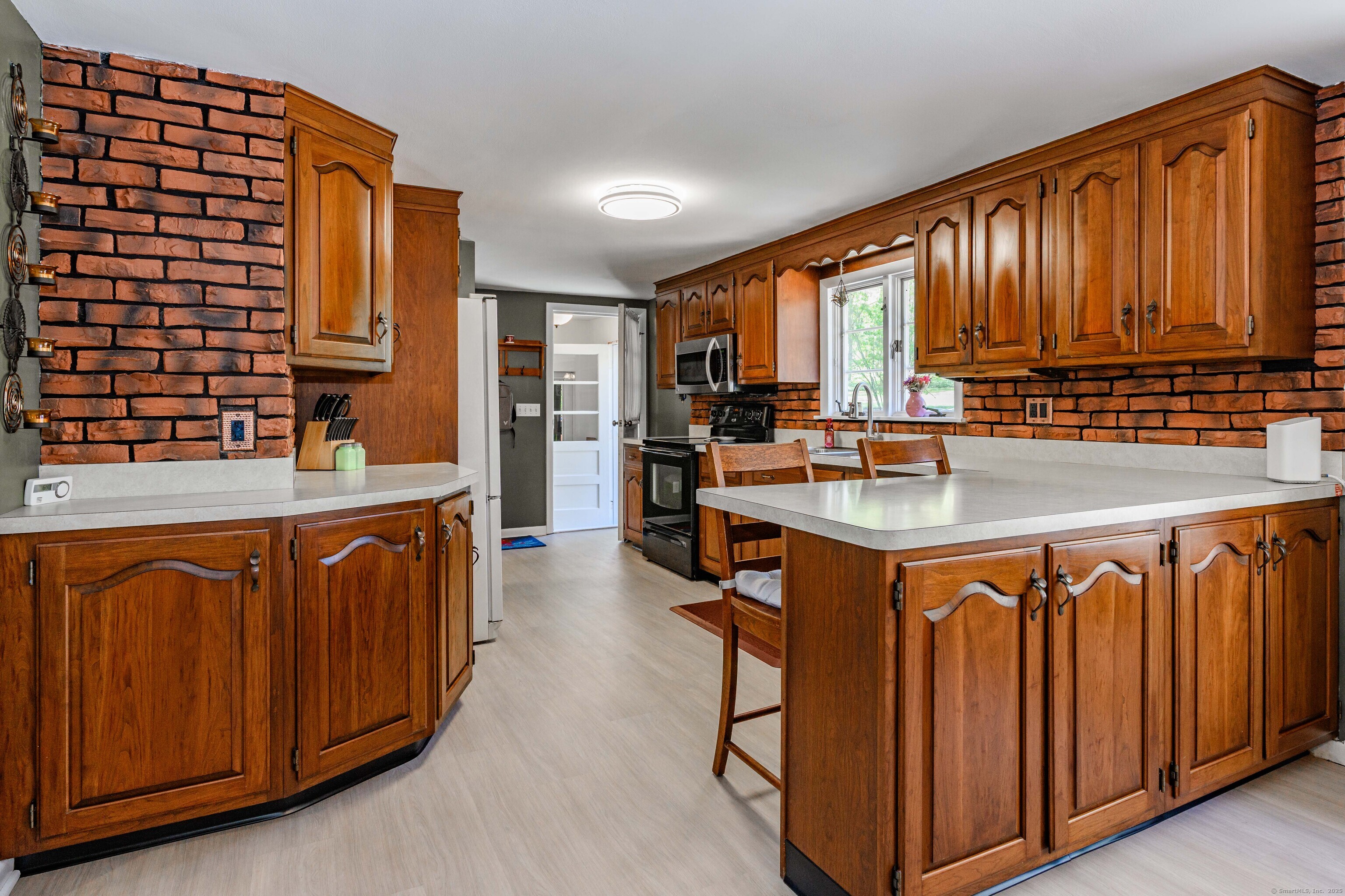 97 Doolittle, Bethany, Connecticut 06524