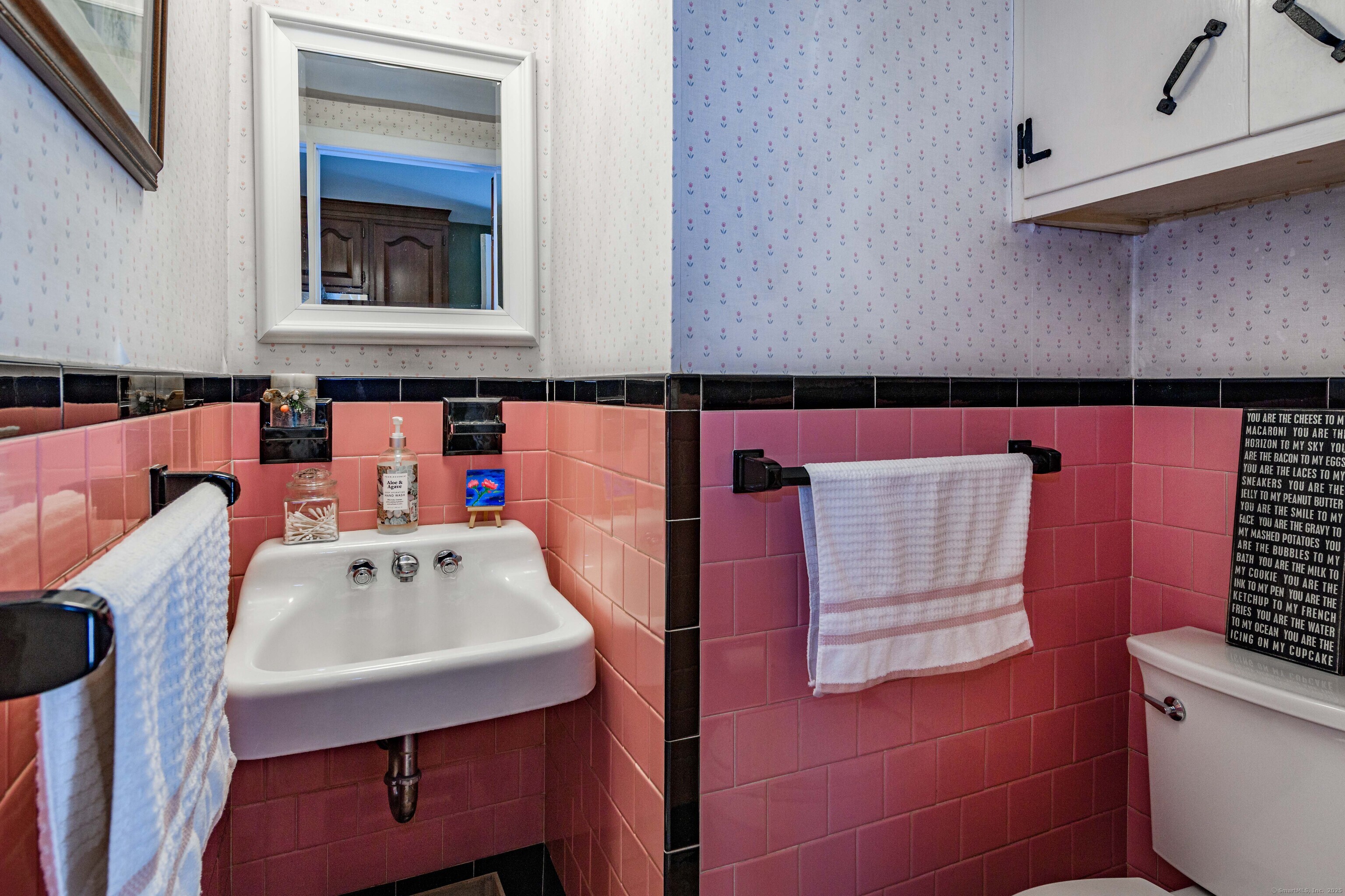 97 Doolittle, Bethany, Connecticut 06524