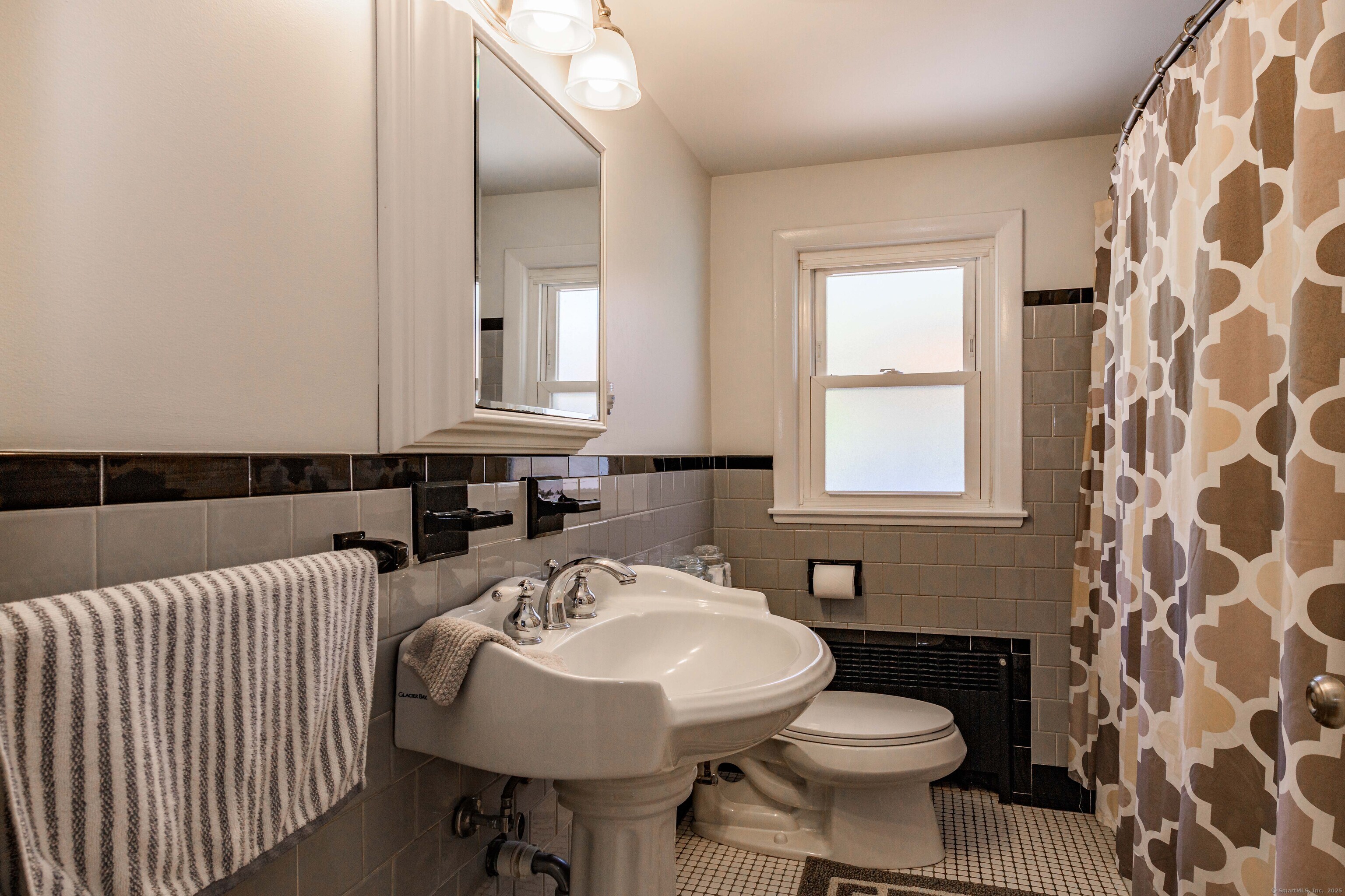 97 Doolittle, Bethany, Connecticut 06524