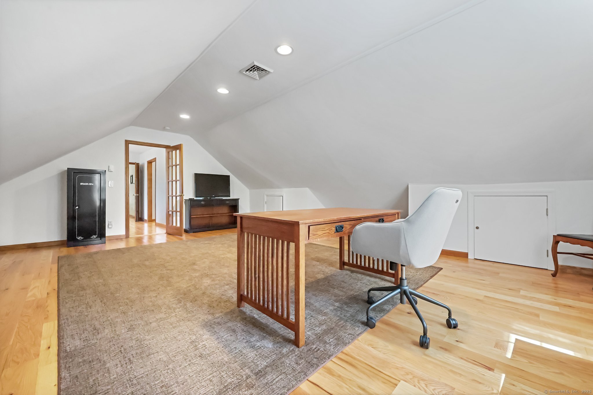 4 Walnut Ridge, New Fairfield, Connecticut 06812
