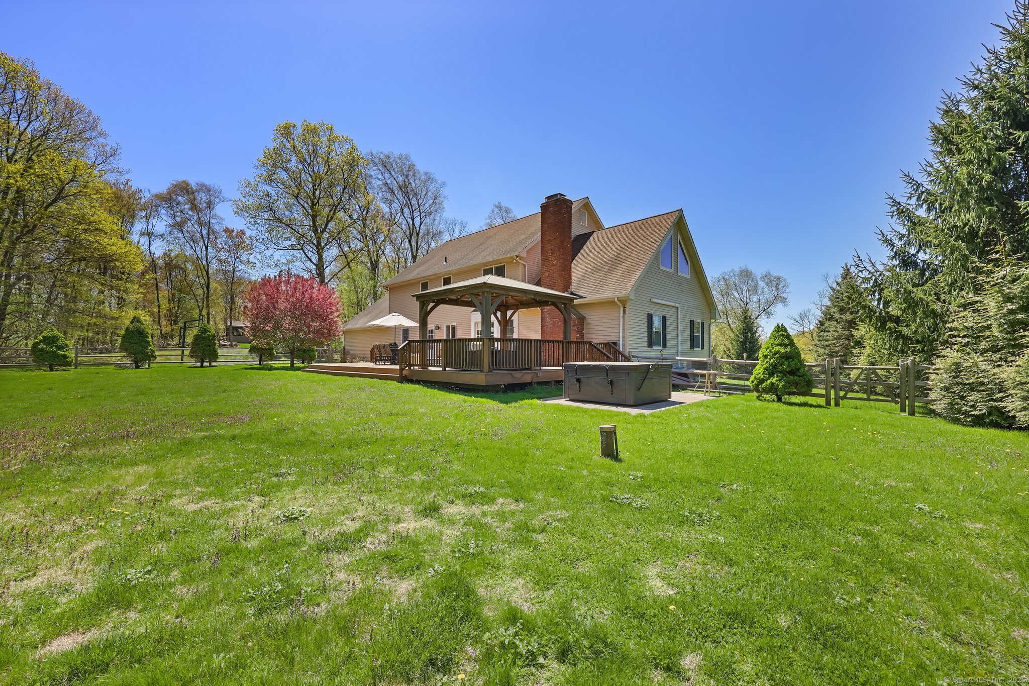 4 Walnut Ridge, New Fairfield, Connecticut 06812