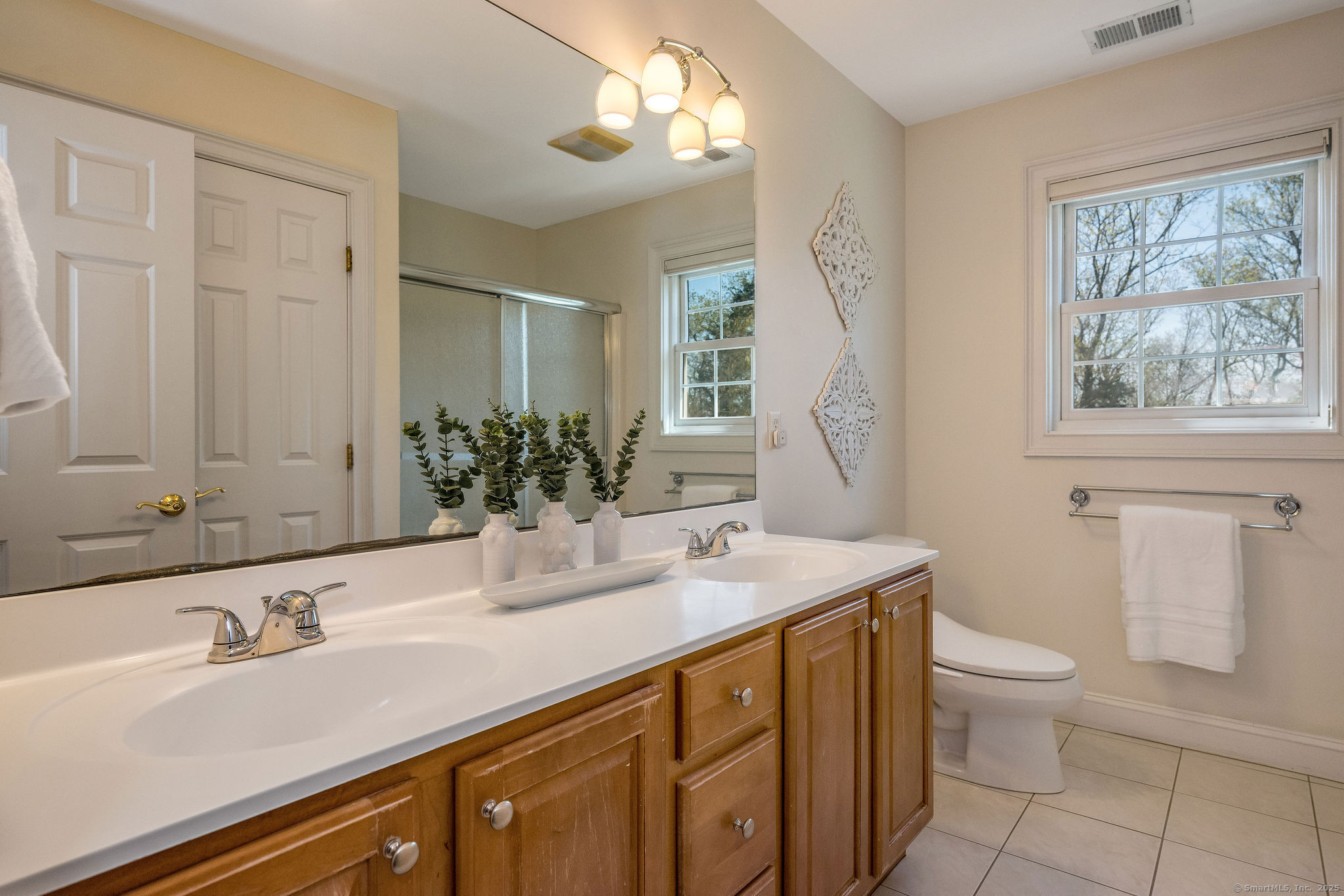 48 Landons, Guilford, Connecticut 06437