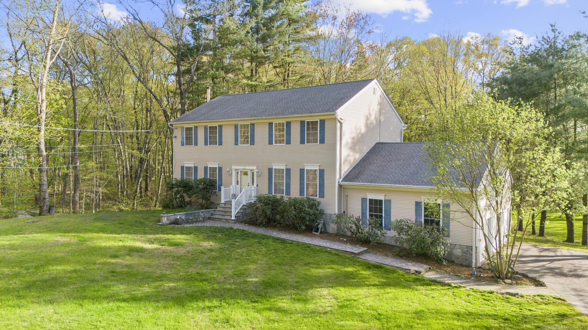 6 Old Farm, Woodbridge, Connecticut 06525