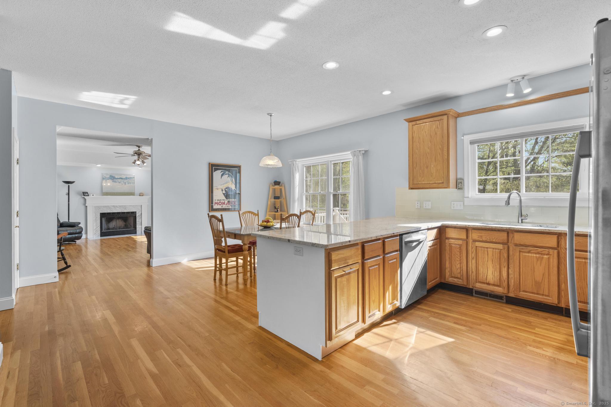 6 Old Farm, Woodbridge, Connecticut 06525