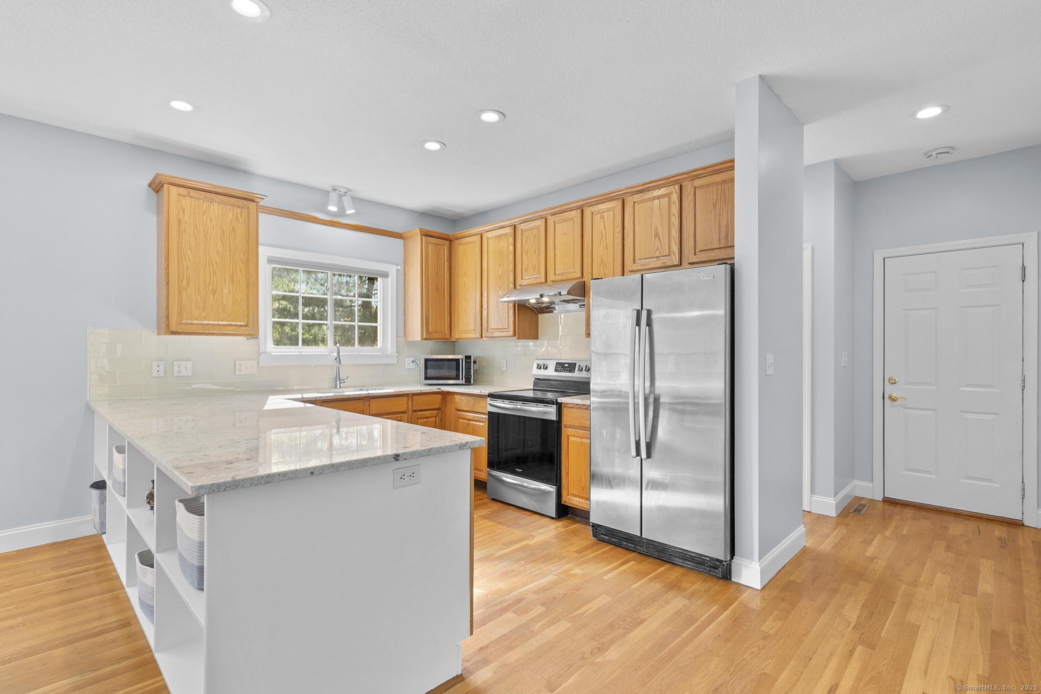 6 Old Farm, Woodbridge, Connecticut 06525