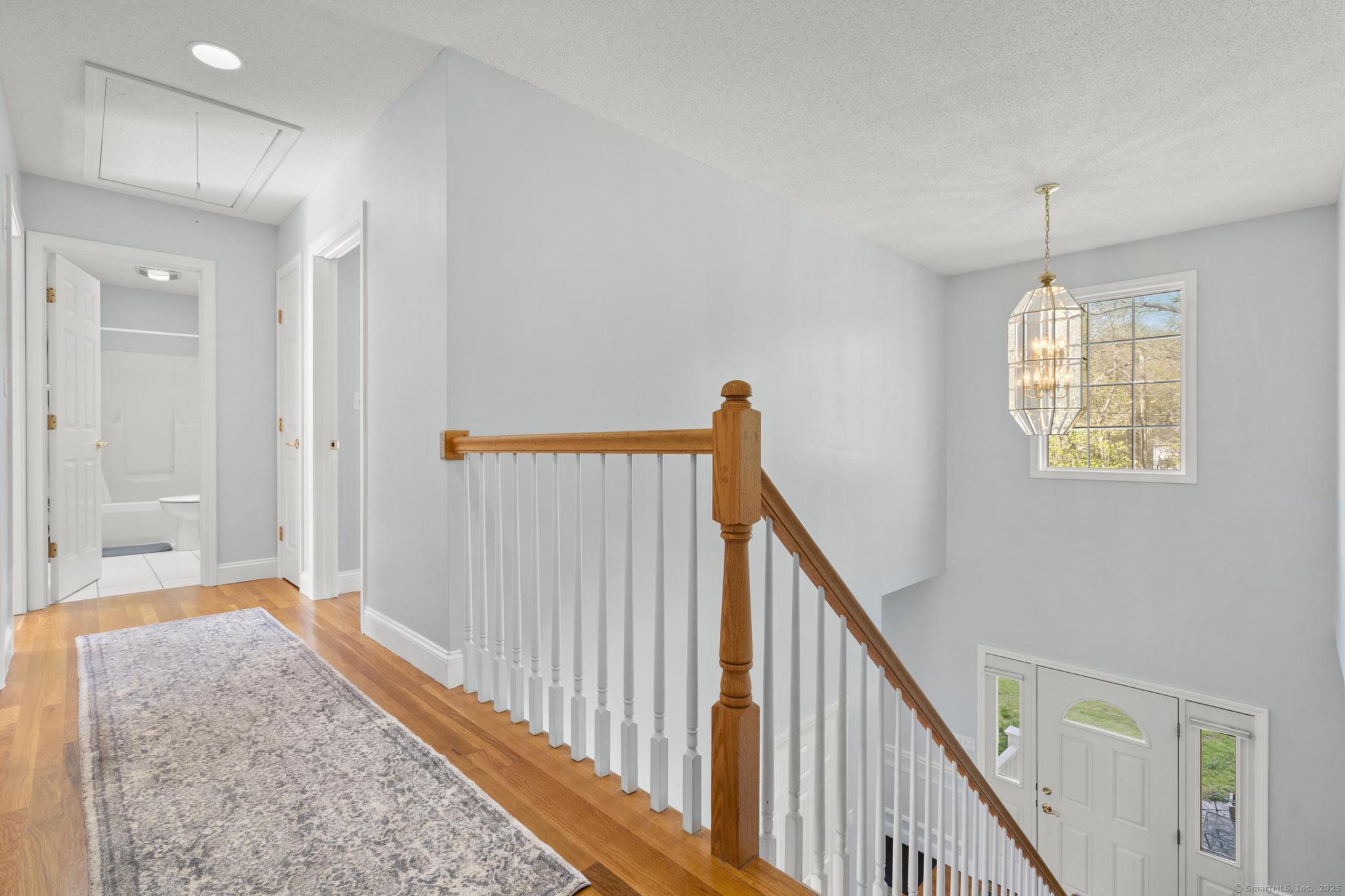 6 Old Farm, Woodbridge, Connecticut 06525