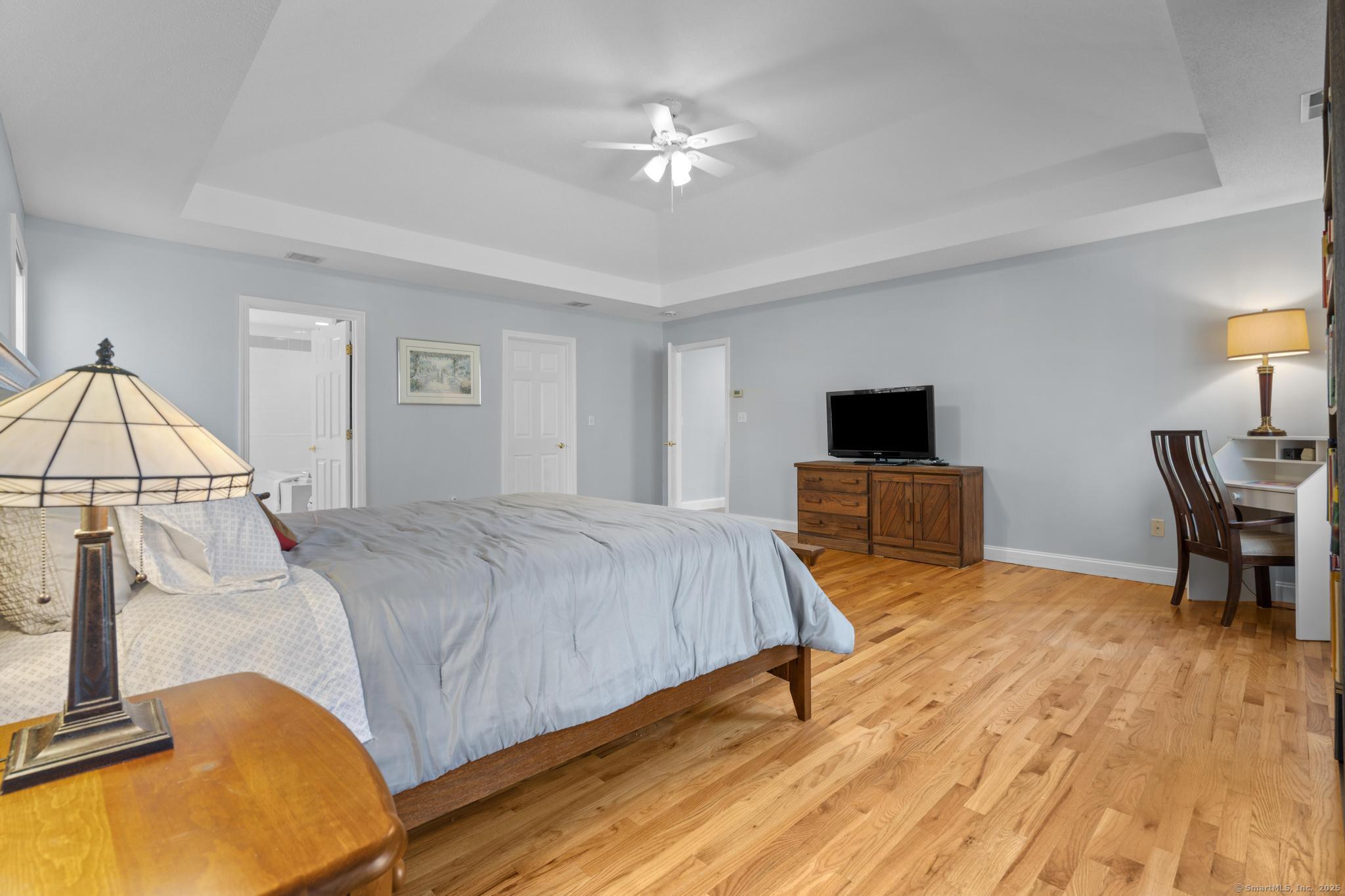 6 Old Farm, Woodbridge, Connecticut 06525
