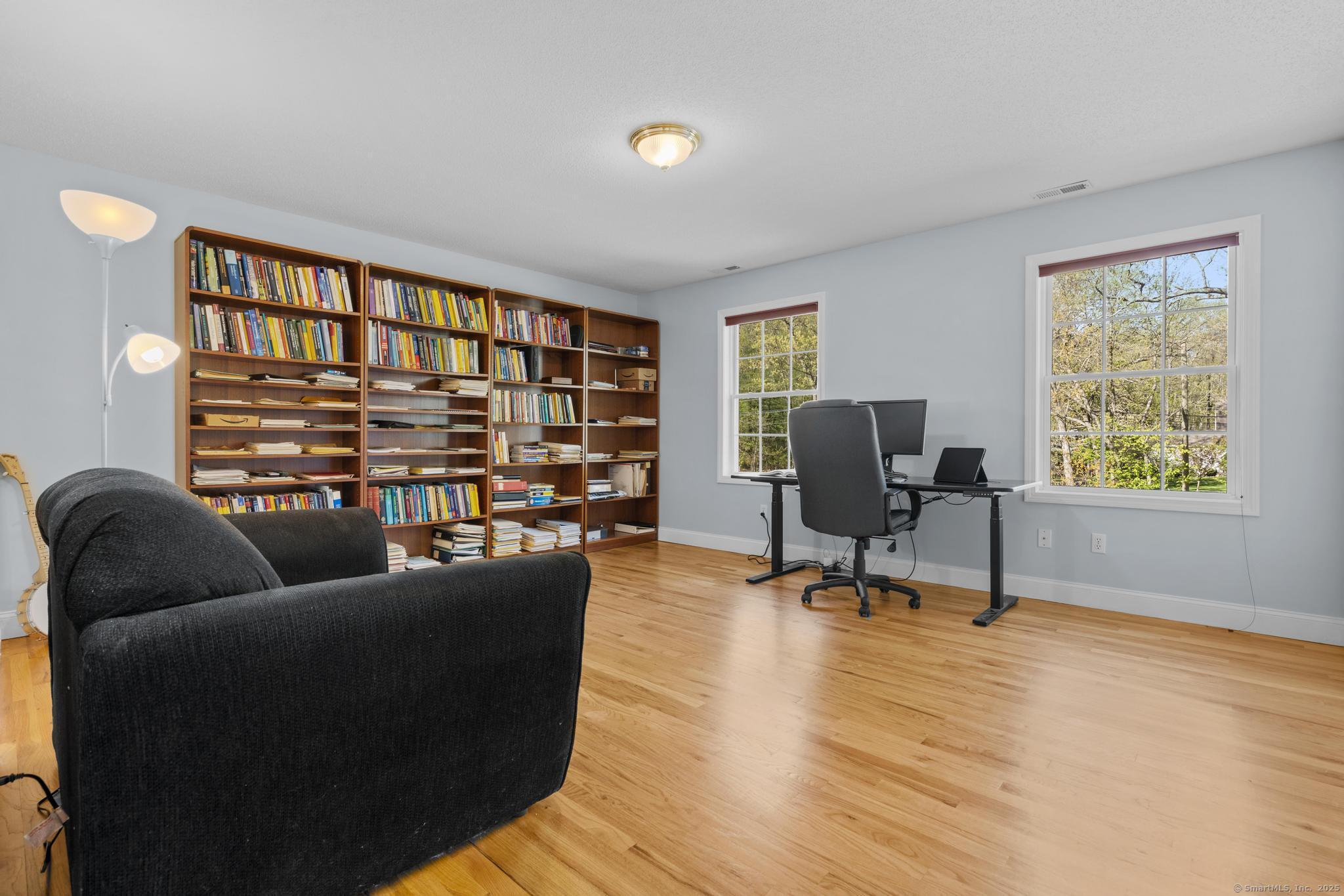 6 Old Farm, Woodbridge, Connecticut 06525