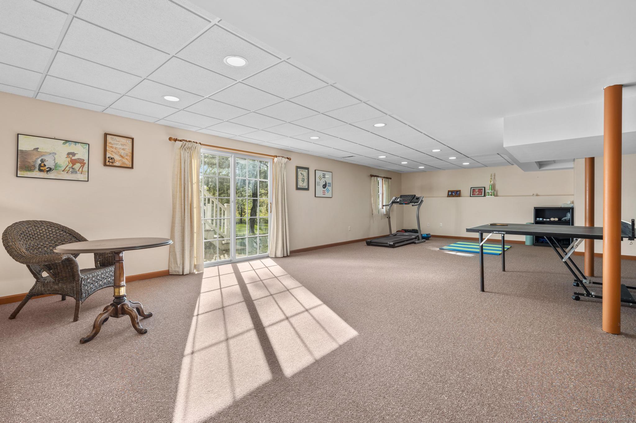 6 Old Farm, Woodbridge, Connecticut 06525