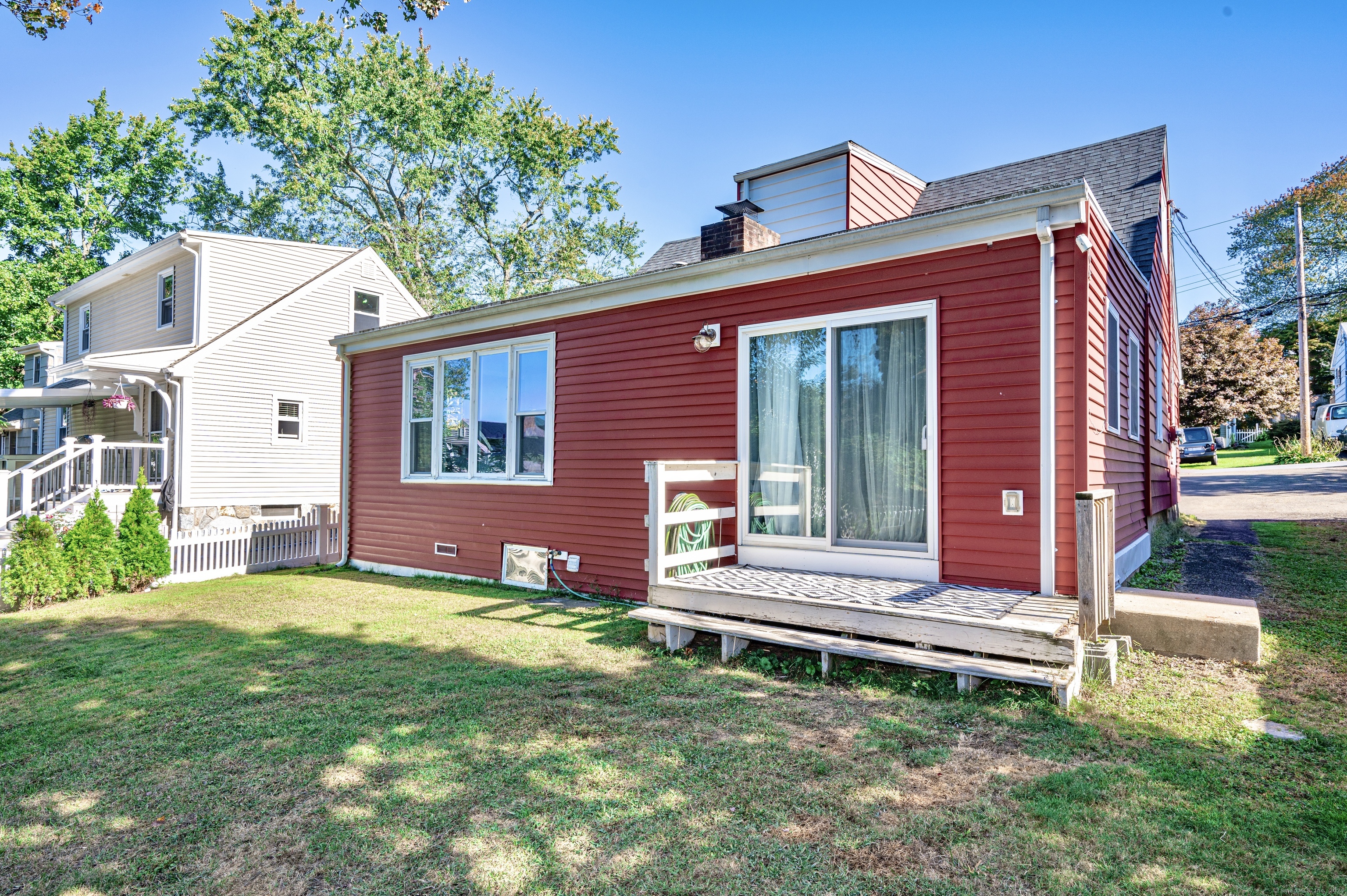 65 Rena, Fairfield, Connecticut 06825