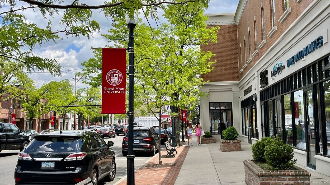 65 Rena, Fairfield, Connecticut 06825