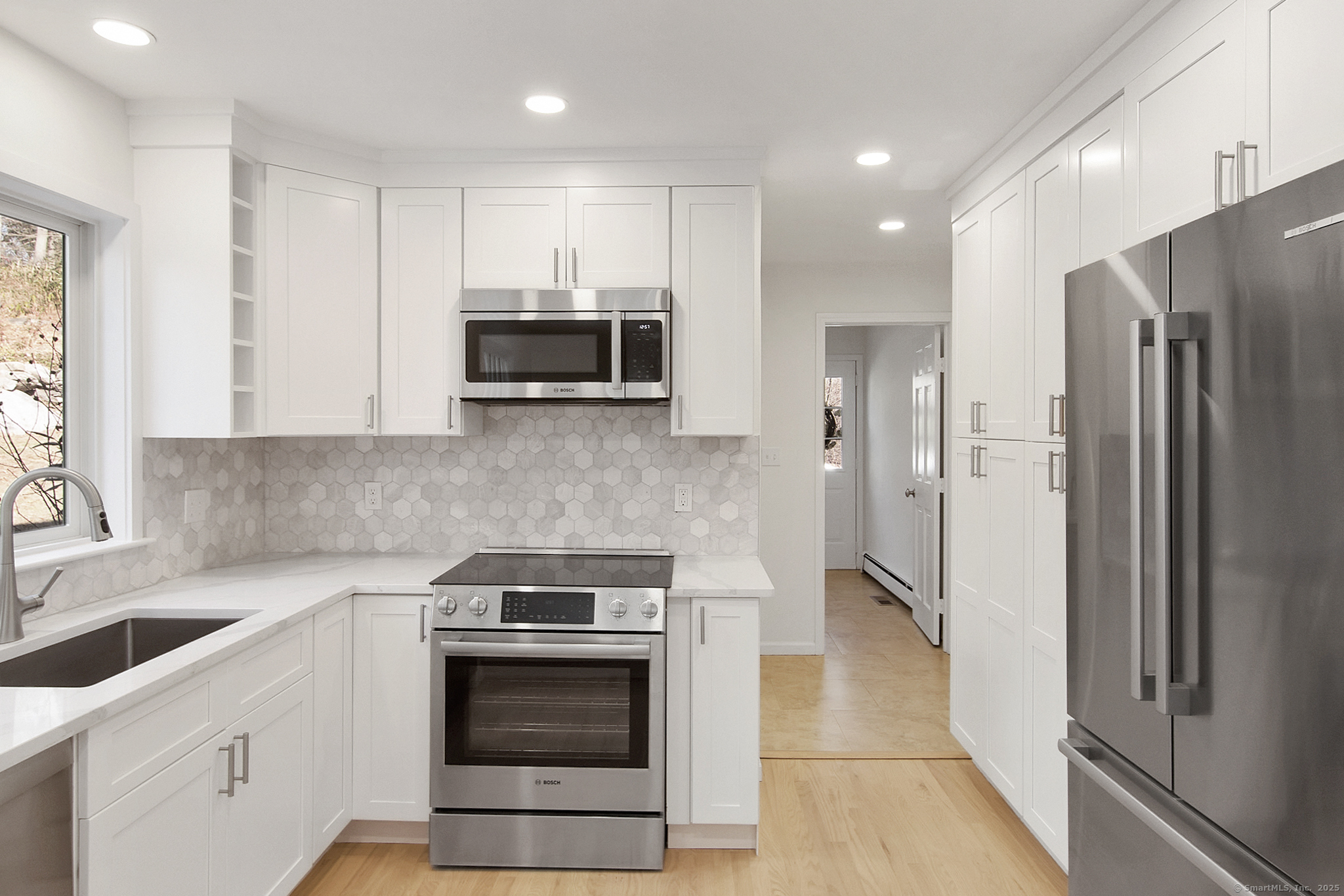 1510 Congress, Fairfield, Connecticut 06825