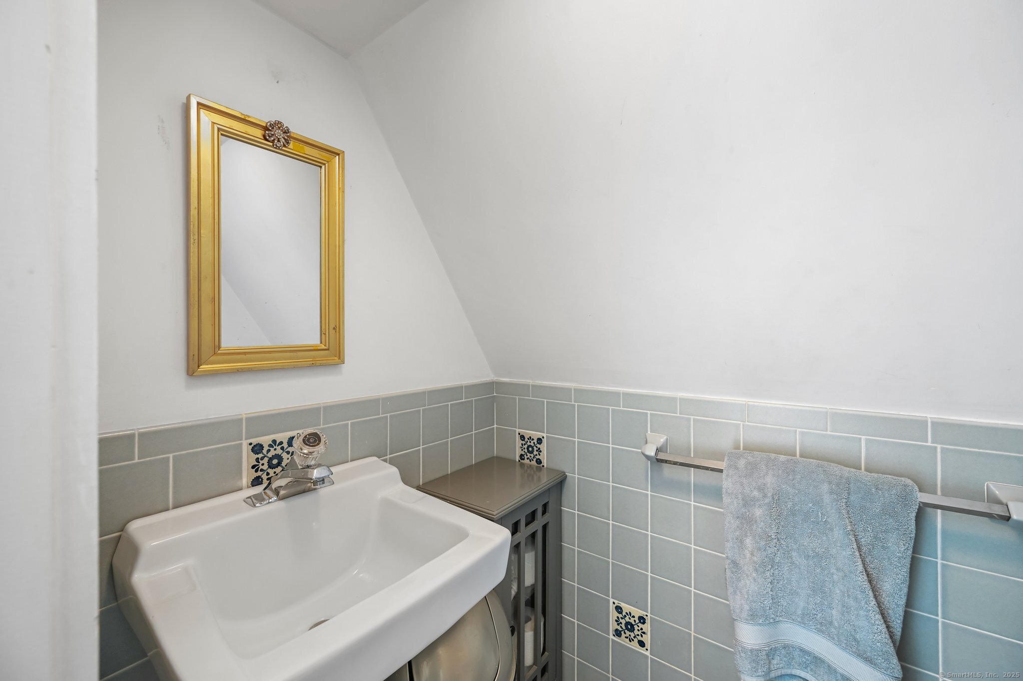 36 Rayfield, Westport, Connecticut 06880