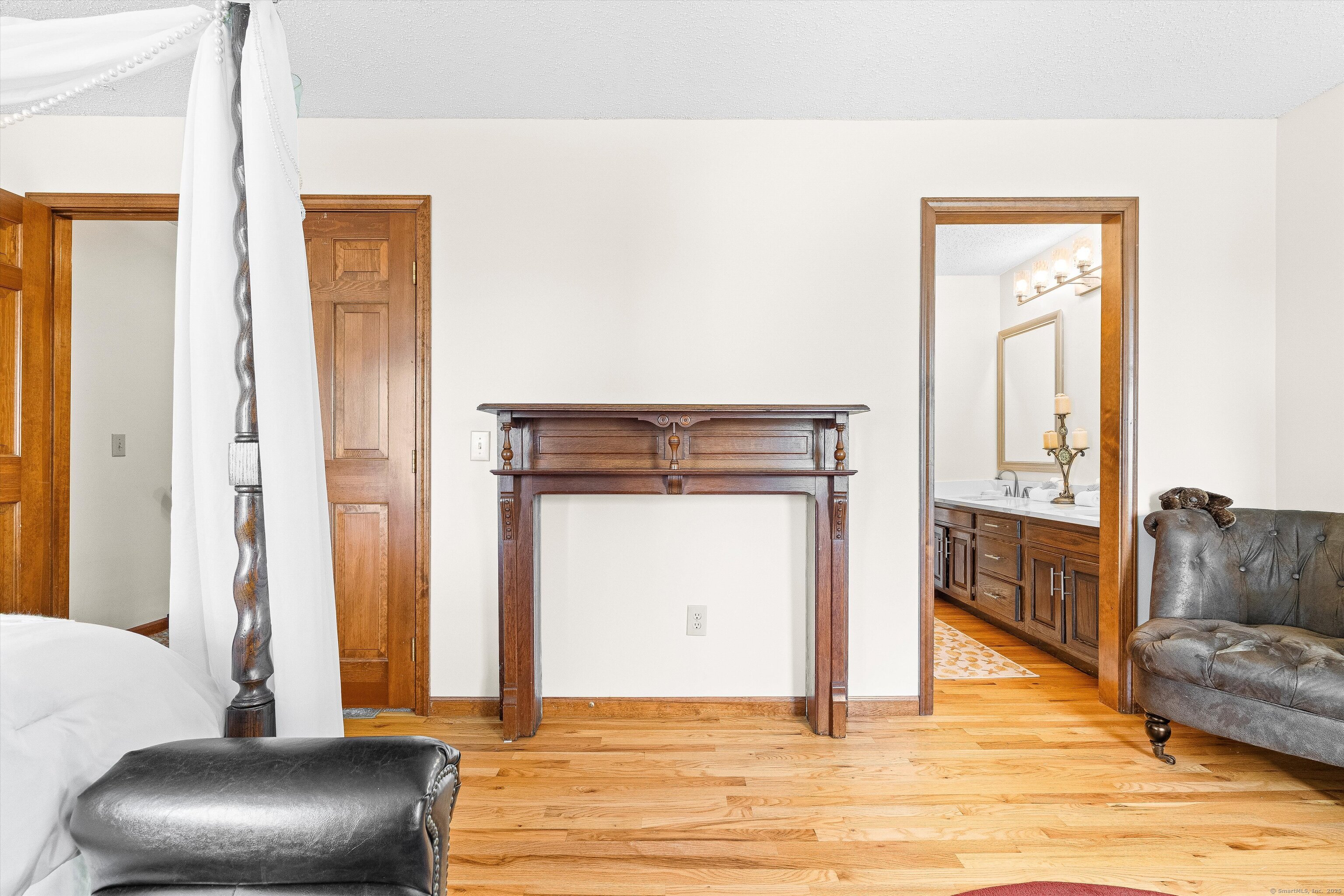 55 Mill Plain, Danbury, Connecticut 06811