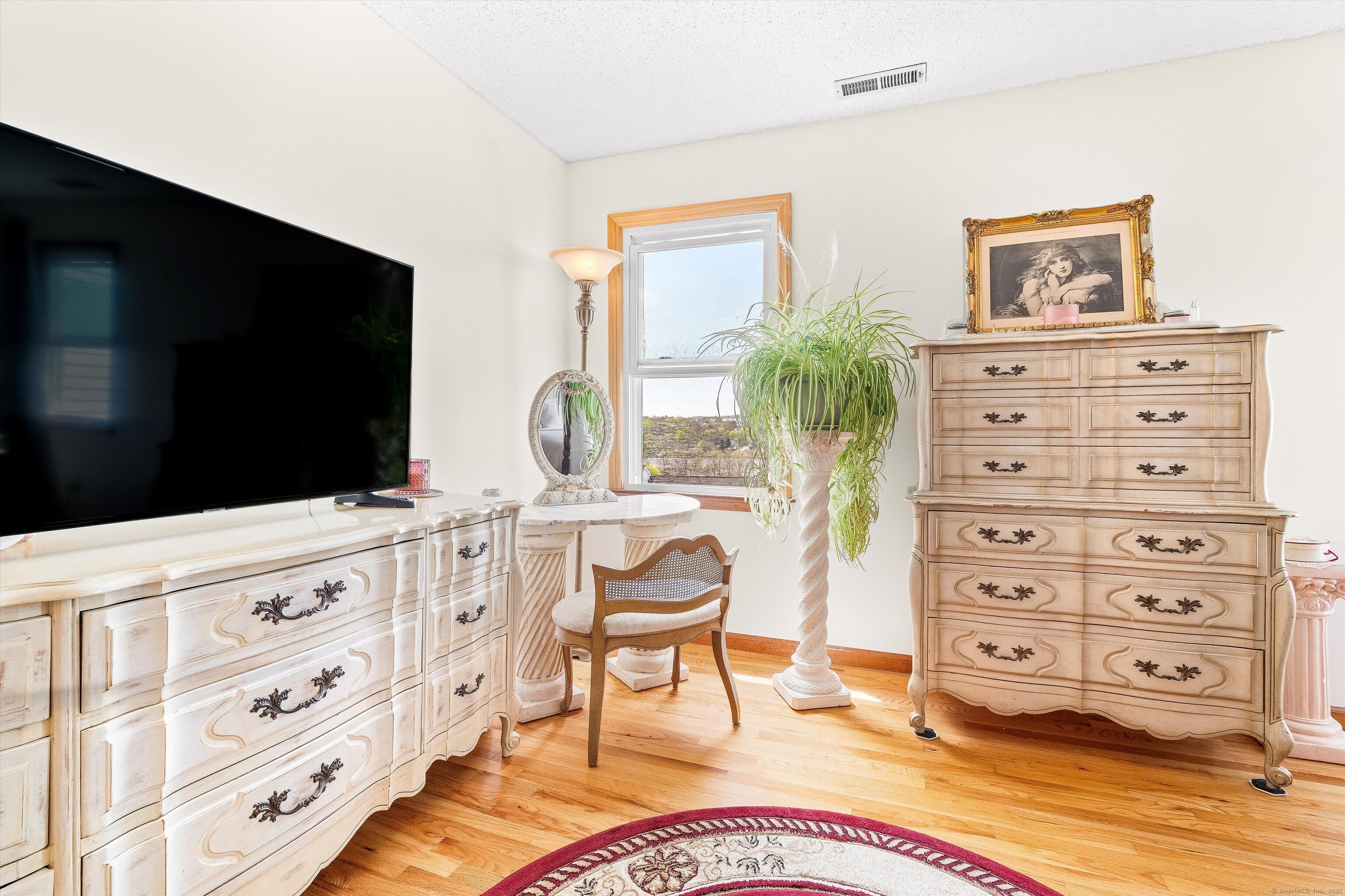 55 Mill Plain, Danbury, Connecticut 06811