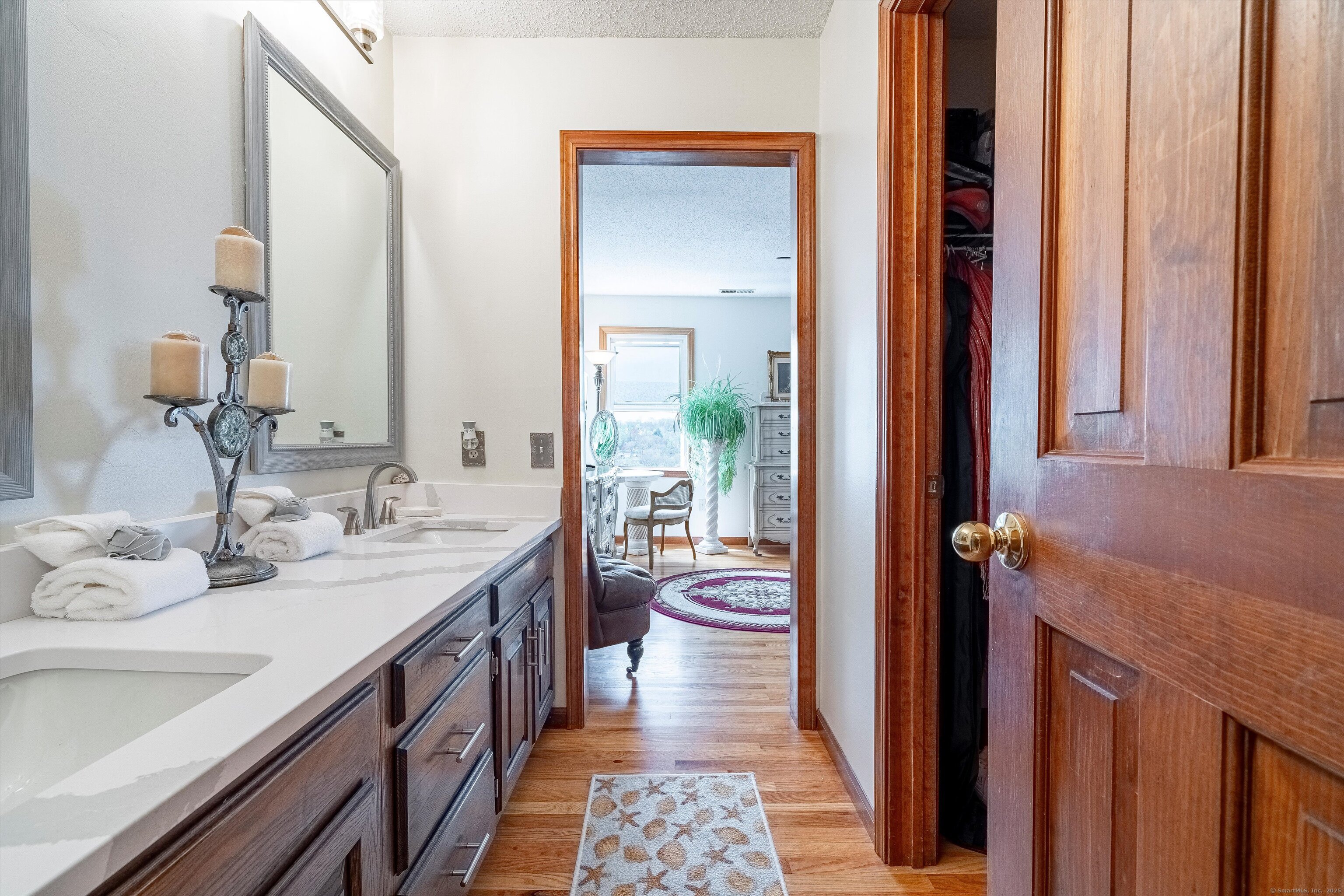 55 Mill Plain, Danbury, Connecticut 06811