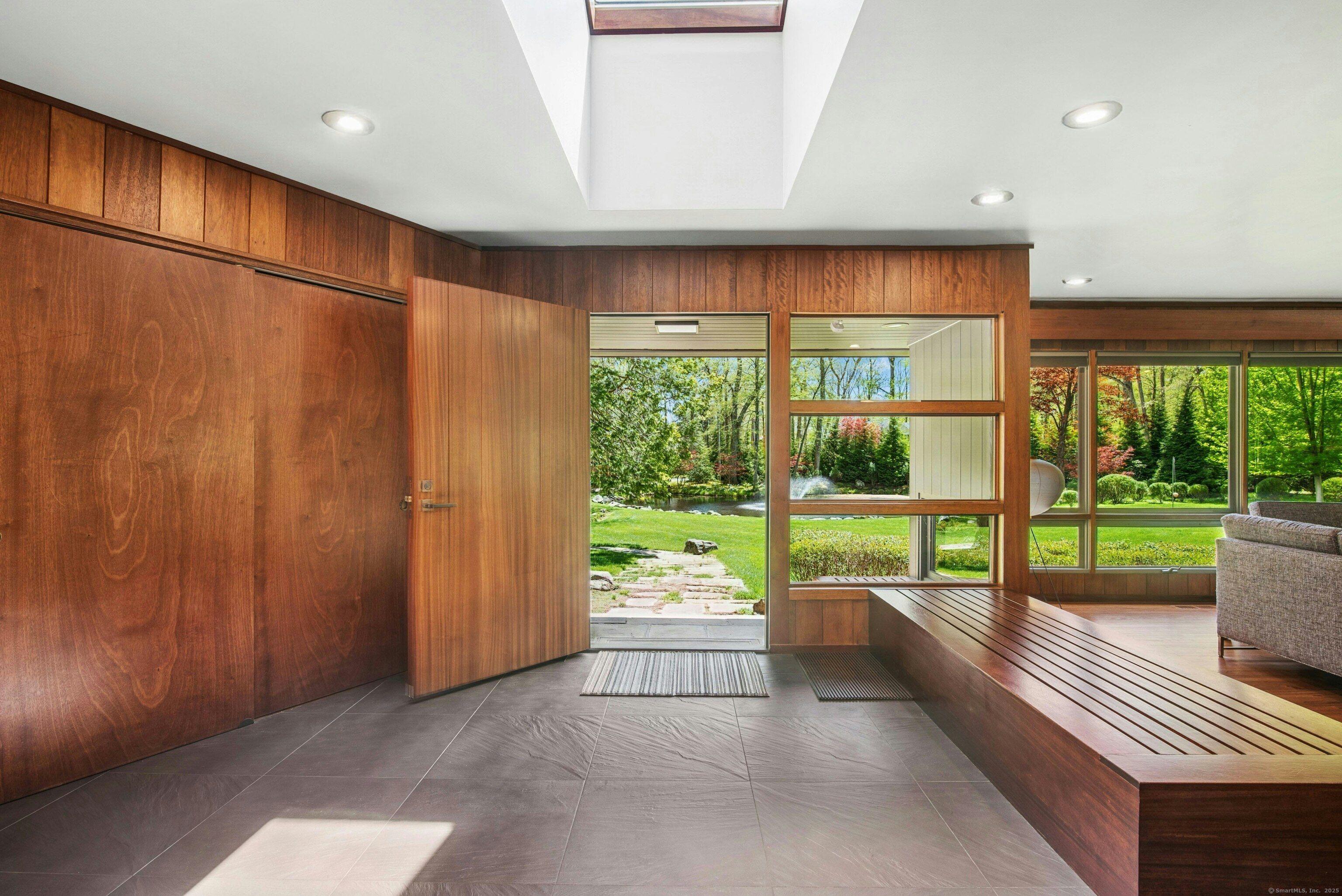 71 Boulderol, Stamford, Connecticut 06903