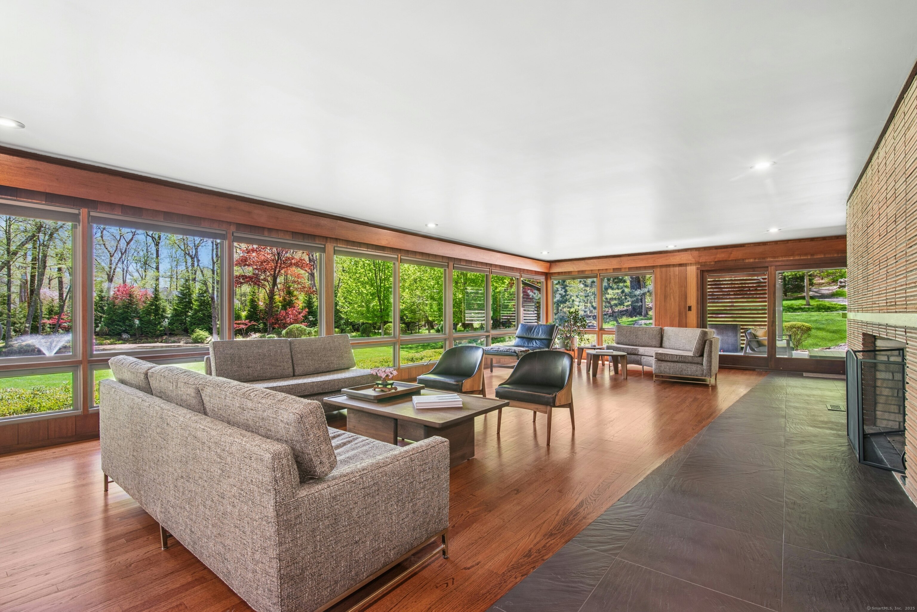 71 Boulderol, Stamford, Connecticut 06903