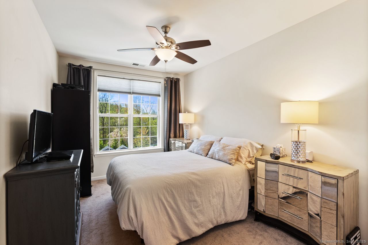 823 Center Meadow, Danbury, Connecticut 06810