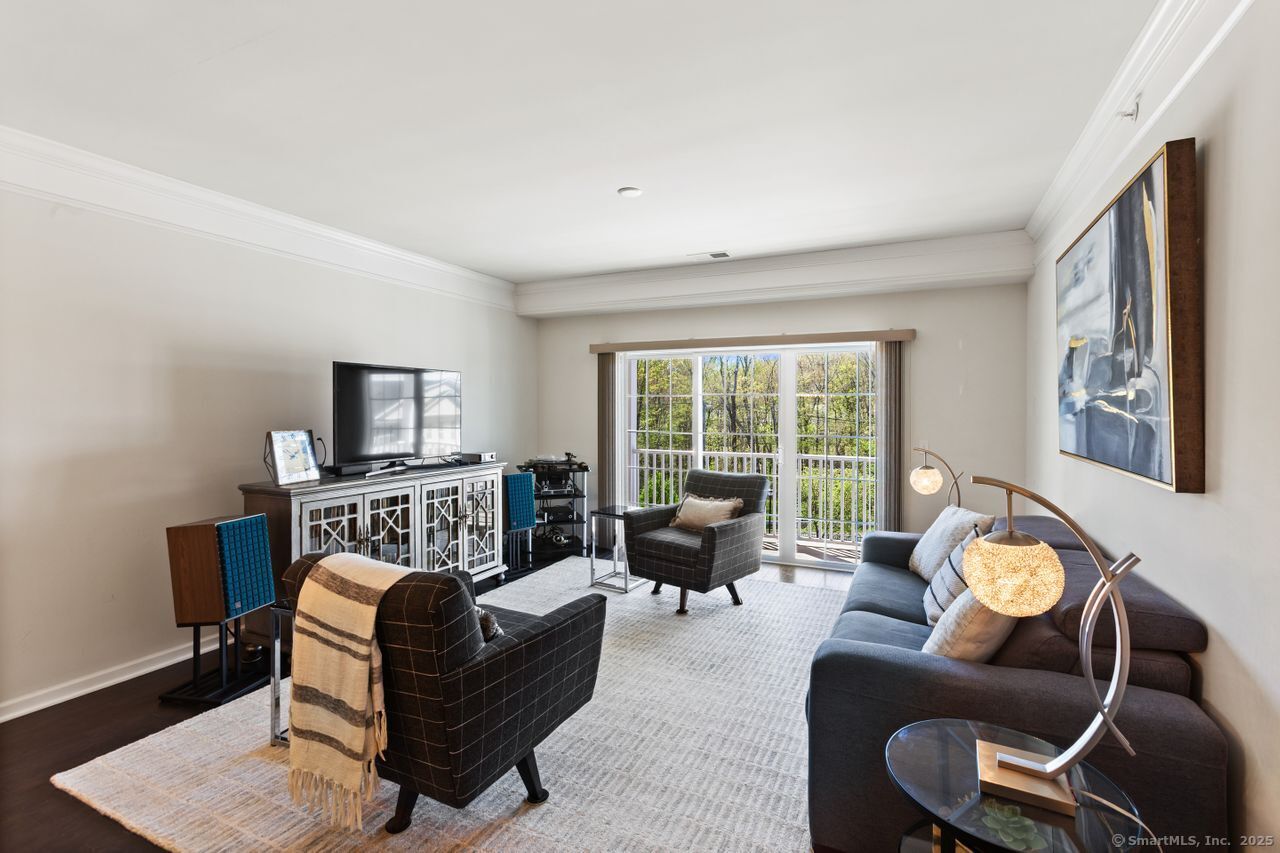 823 Center Meadow, Danbury, Connecticut 06810