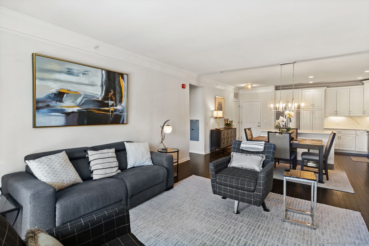 823 Center Meadow, Danbury, Connecticut 06810