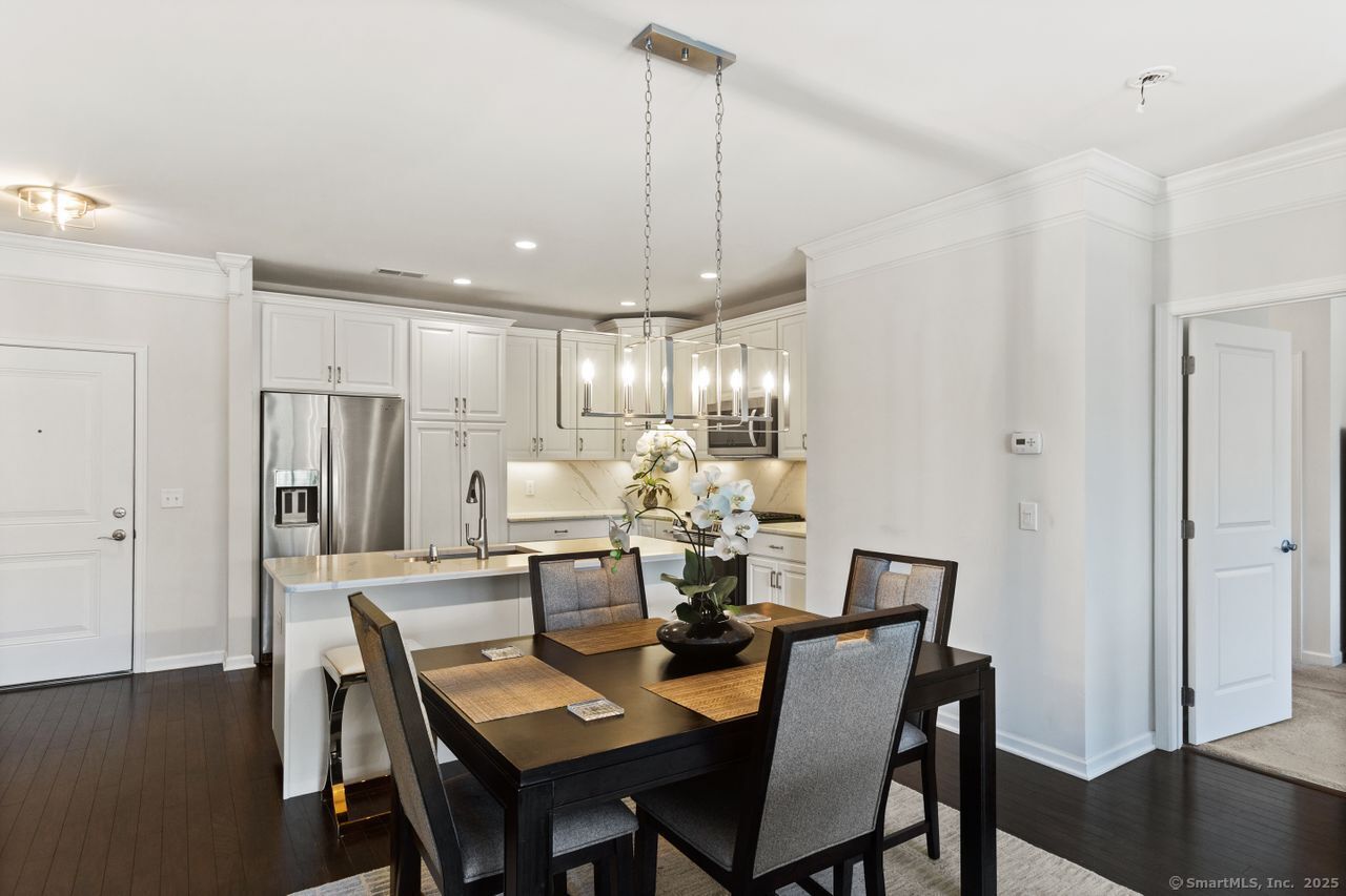 823 Center Meadow, Danbury, Connecticut 06810