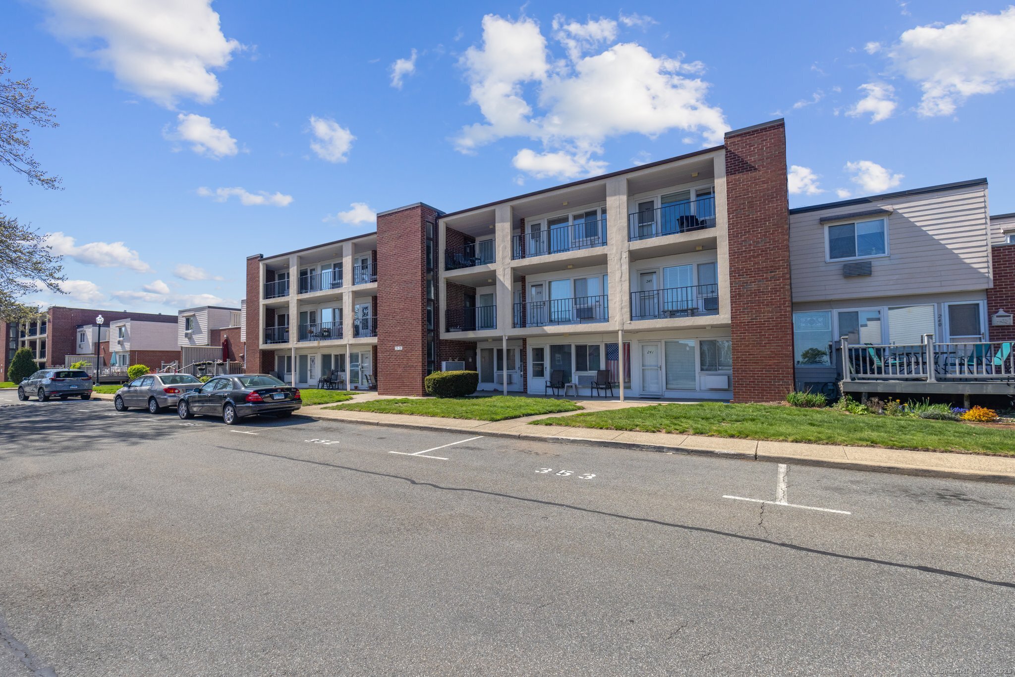 257 West, West Haven, Connecticut 06516