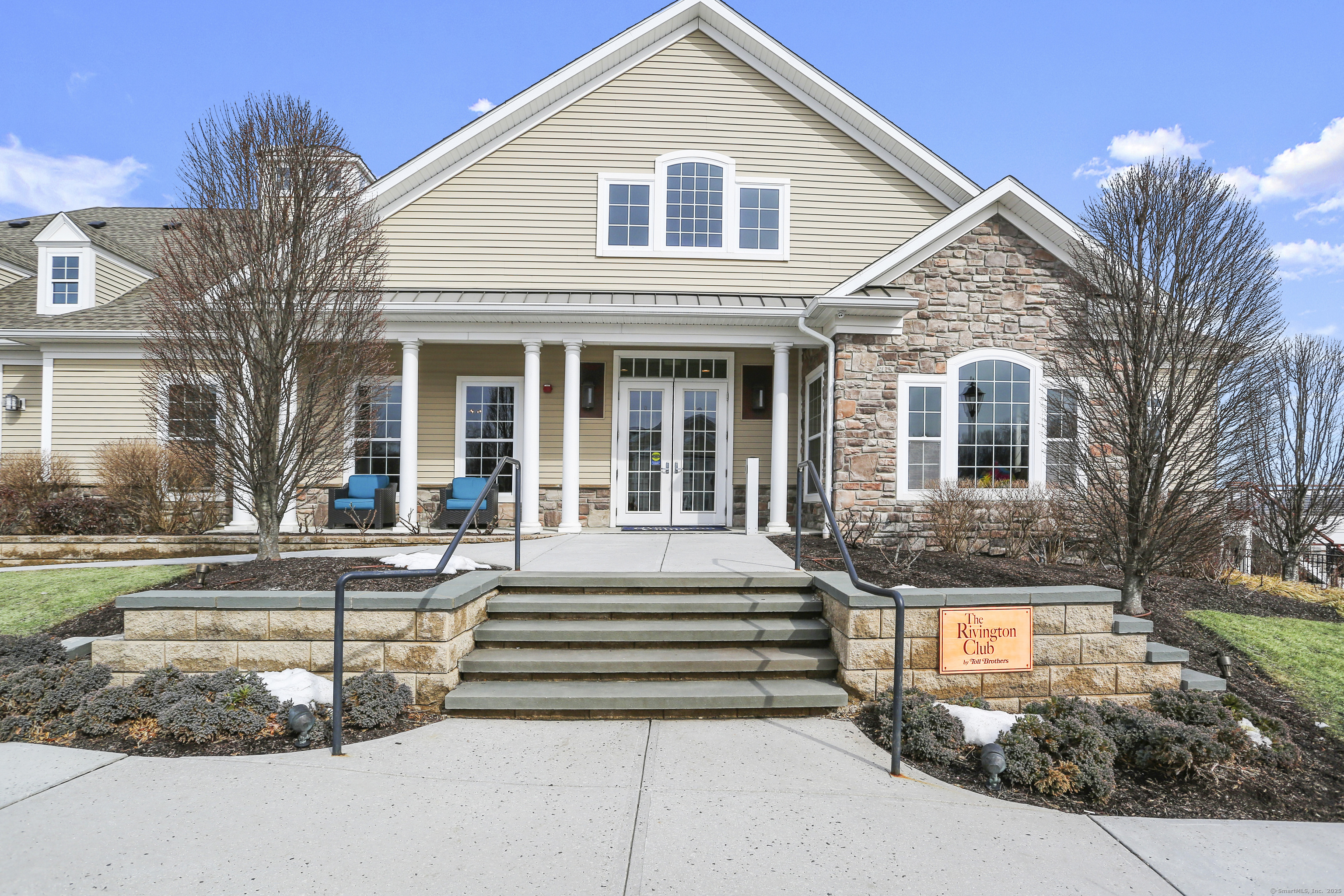 823 Center Meadow, Danbury, Connecticut 06810