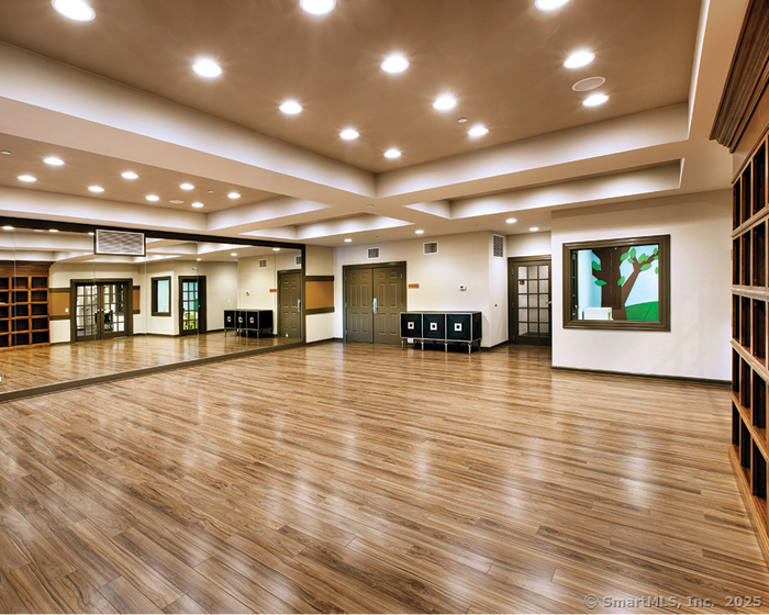 823 Center Meadow, Danbury, Connecticut 06810