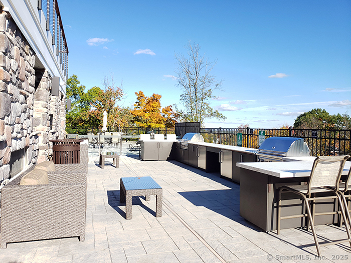 823 Center Meadow, Danbury, Connecticut 06810