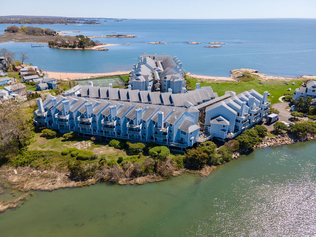2 Mansfield Grove, East Haven, Connecticut 06512