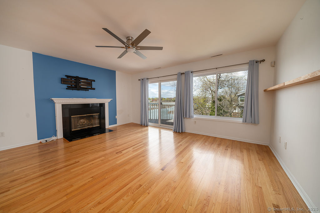2 Mansfield Grove, East Haven, Connecticut 06512