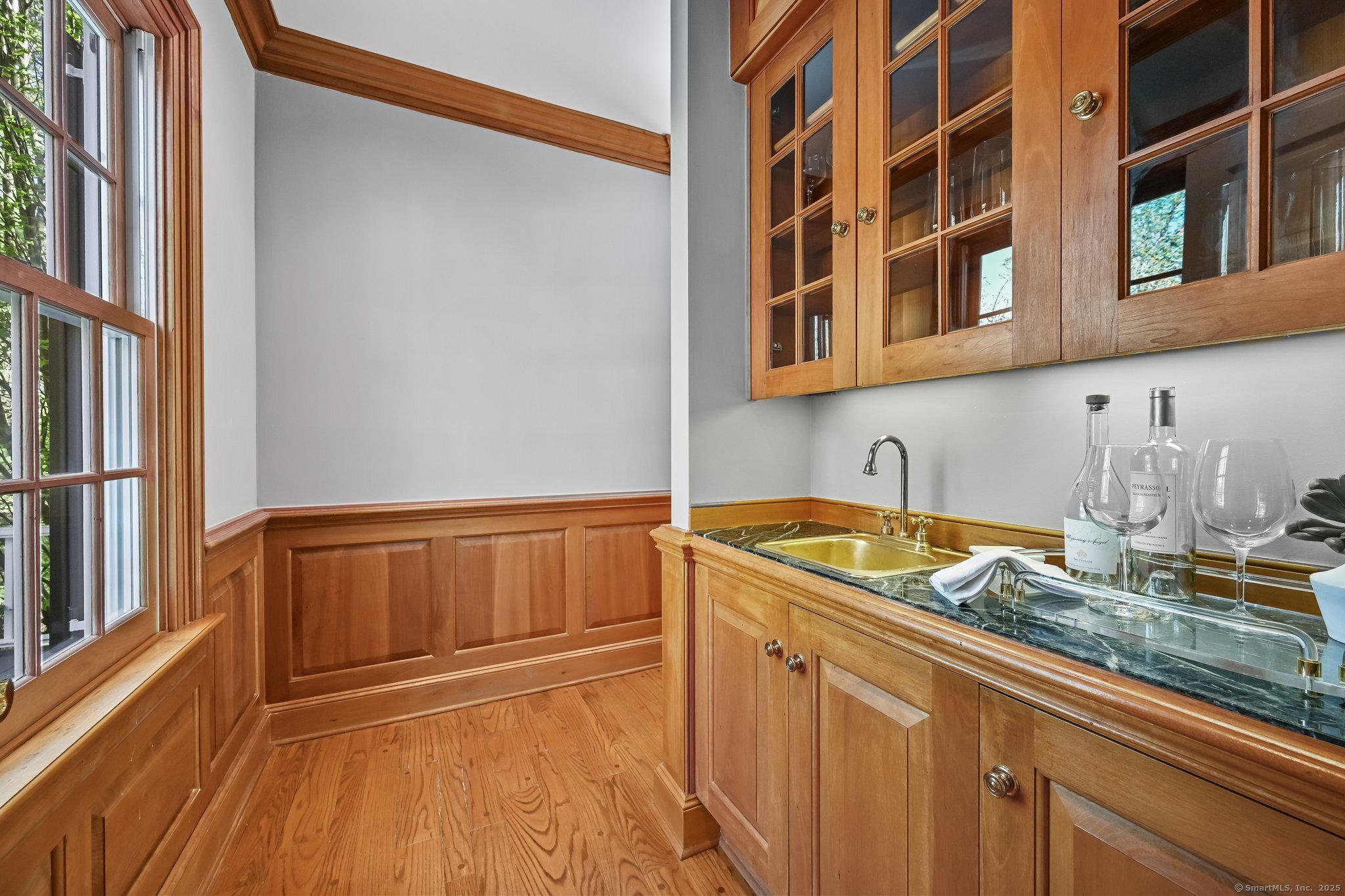 1187 Smith Ridge, New Canaan, Connecticut 06840
