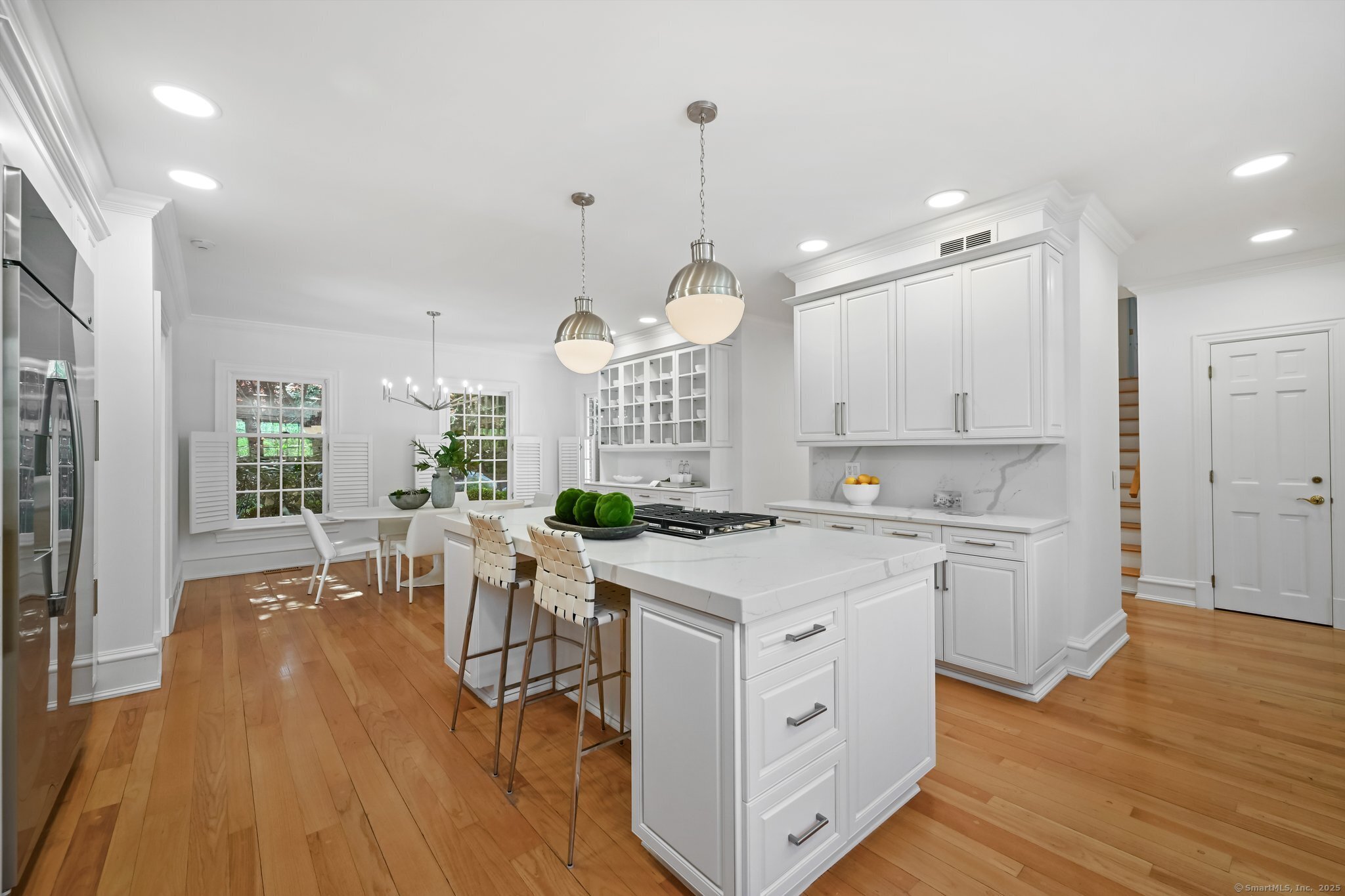 1187 Smith Ridge, New Canaan, Connecticut 06840