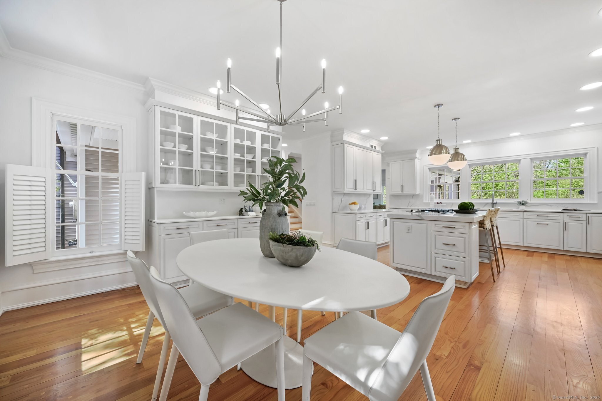 1187 Smith Ridge, New Canaan, Connecticut 06840