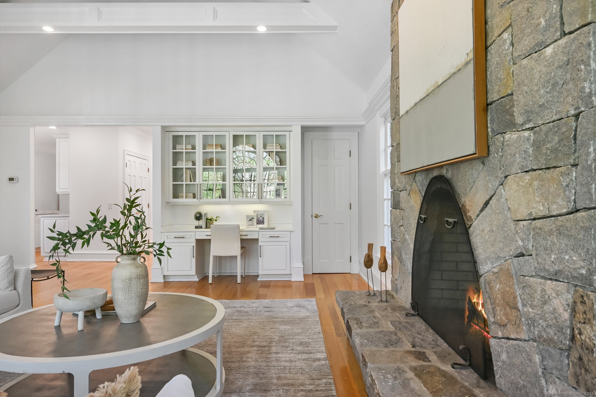 1187 Smith Ridge, New Canaan, Connecticut 06840