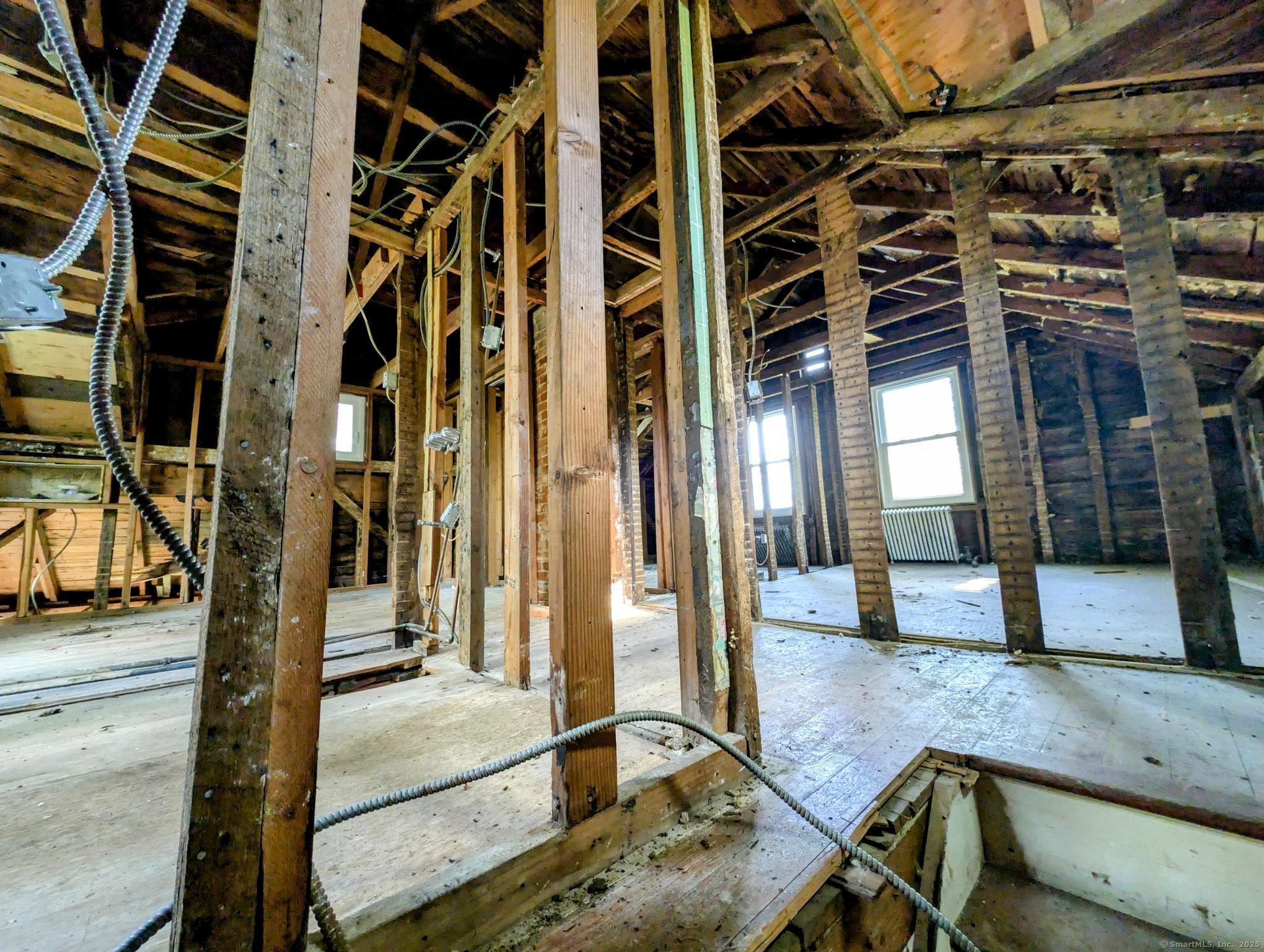 2 Chapel Hill, New Milford, Connecticut 06776