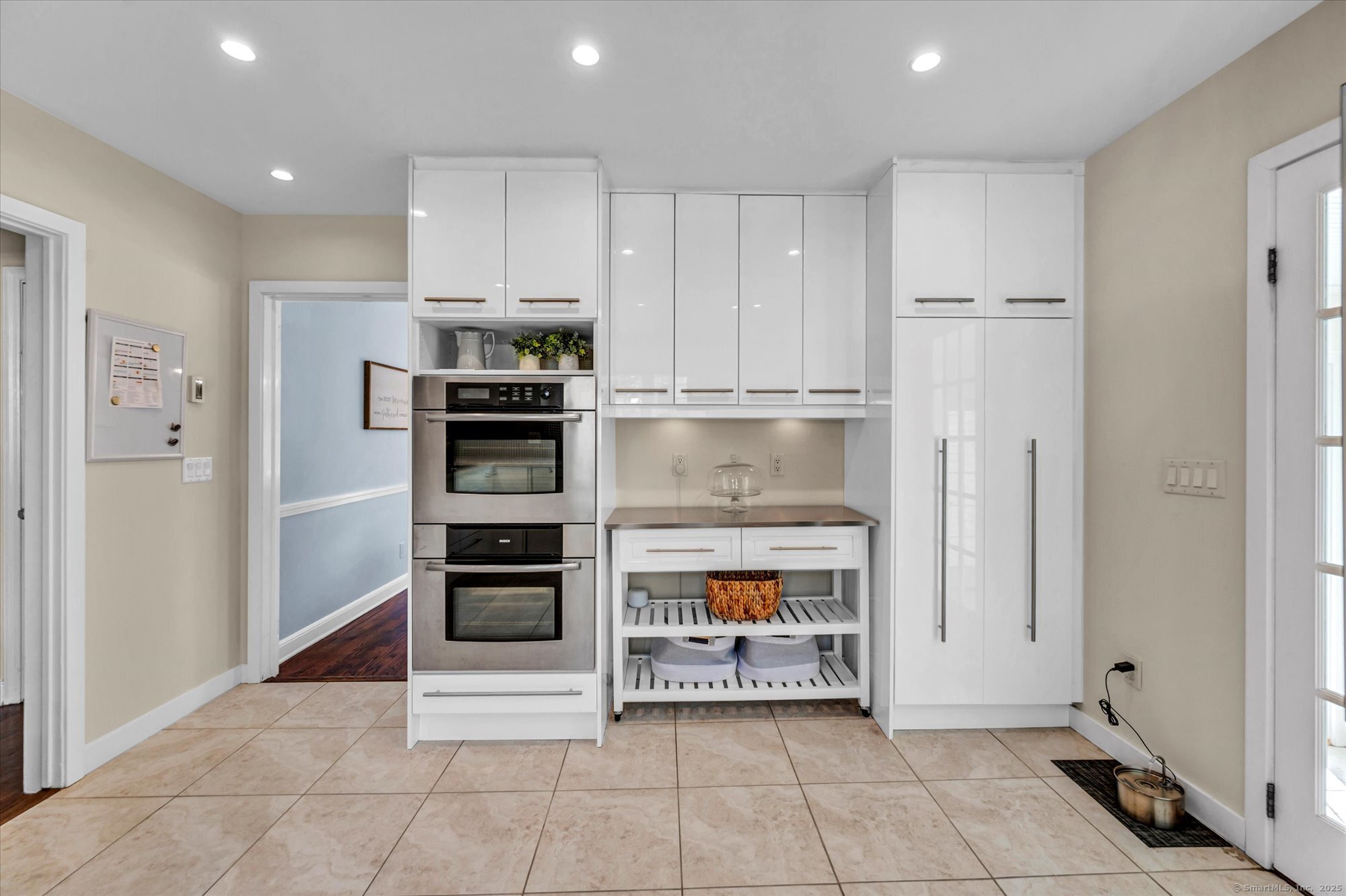 27 Bettswood, Norwalk, Connecticut 06851