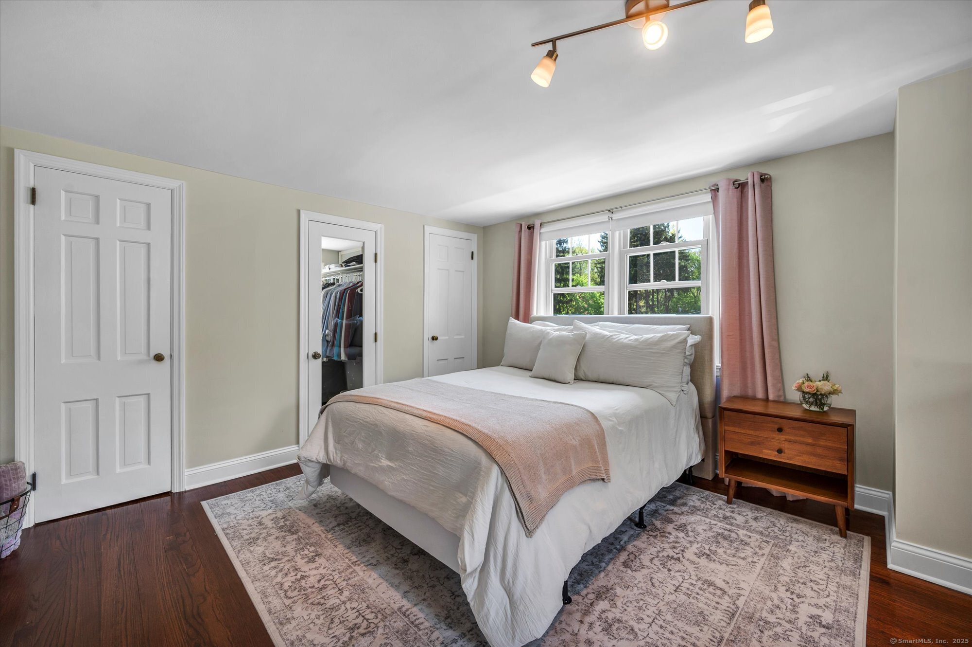 27 Bettswood, Norwalk, Connecticut 06851