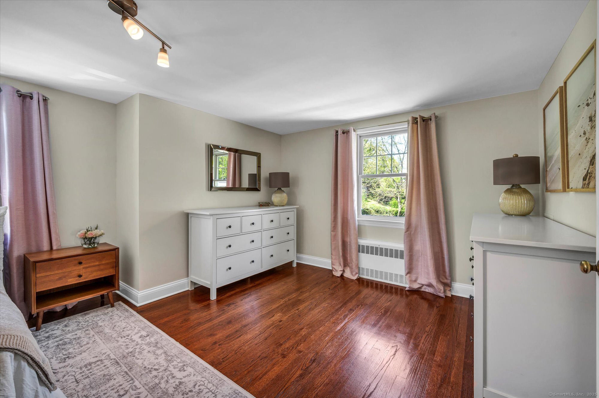 27 Bettswood, Norwalk, Connecticut 06851
