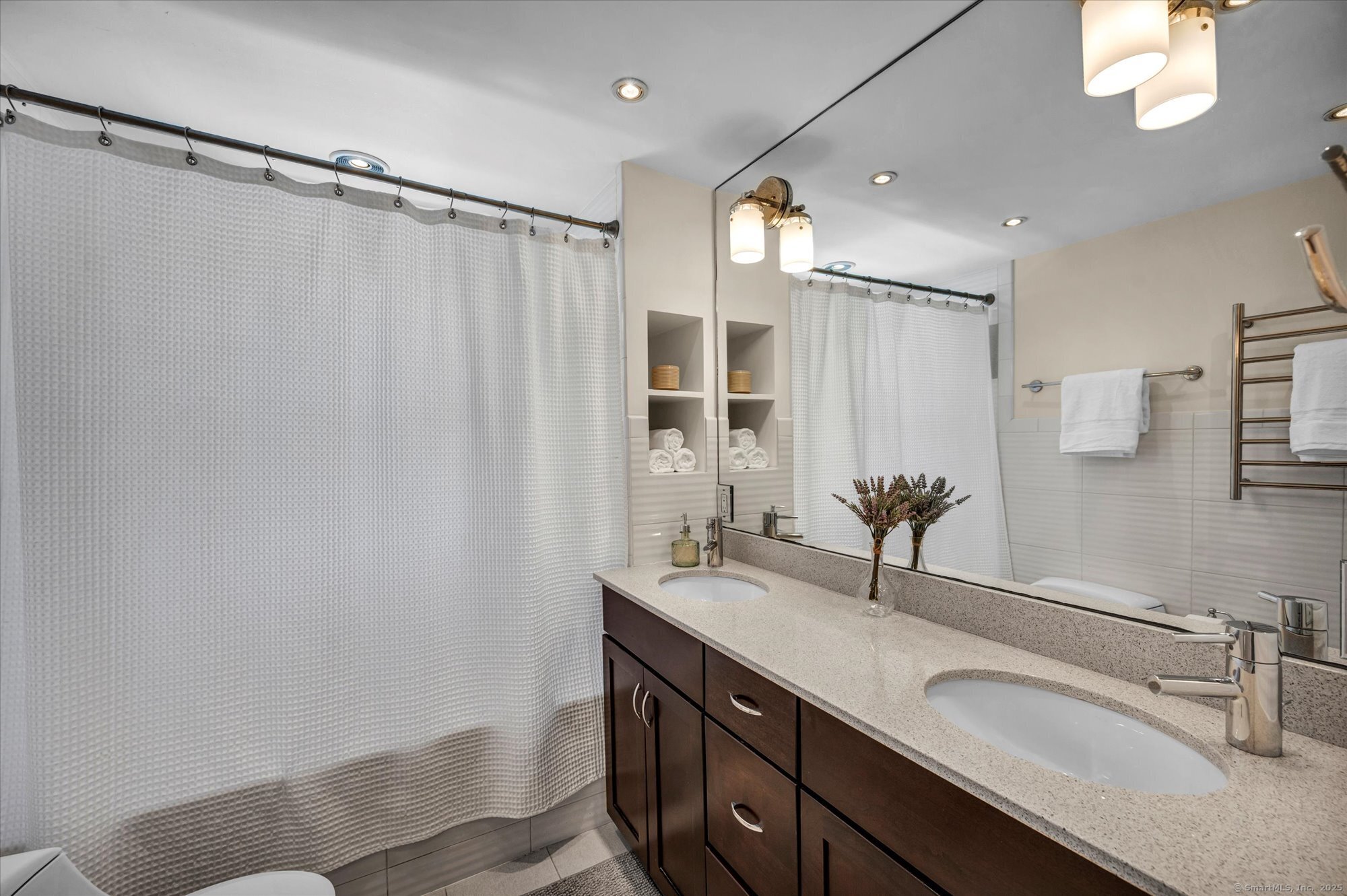 27 Bettswood, Norwalk, Connecticut 06851