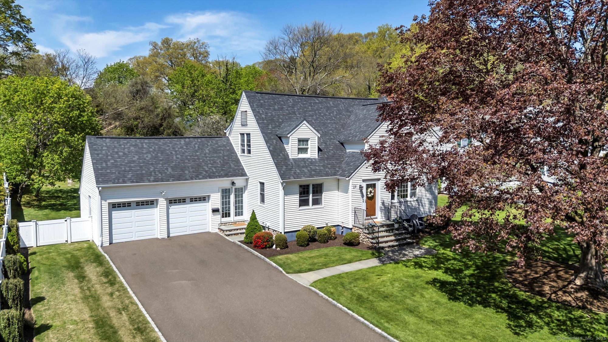 27 Bettswood, Norwalk, Connecticut 06851