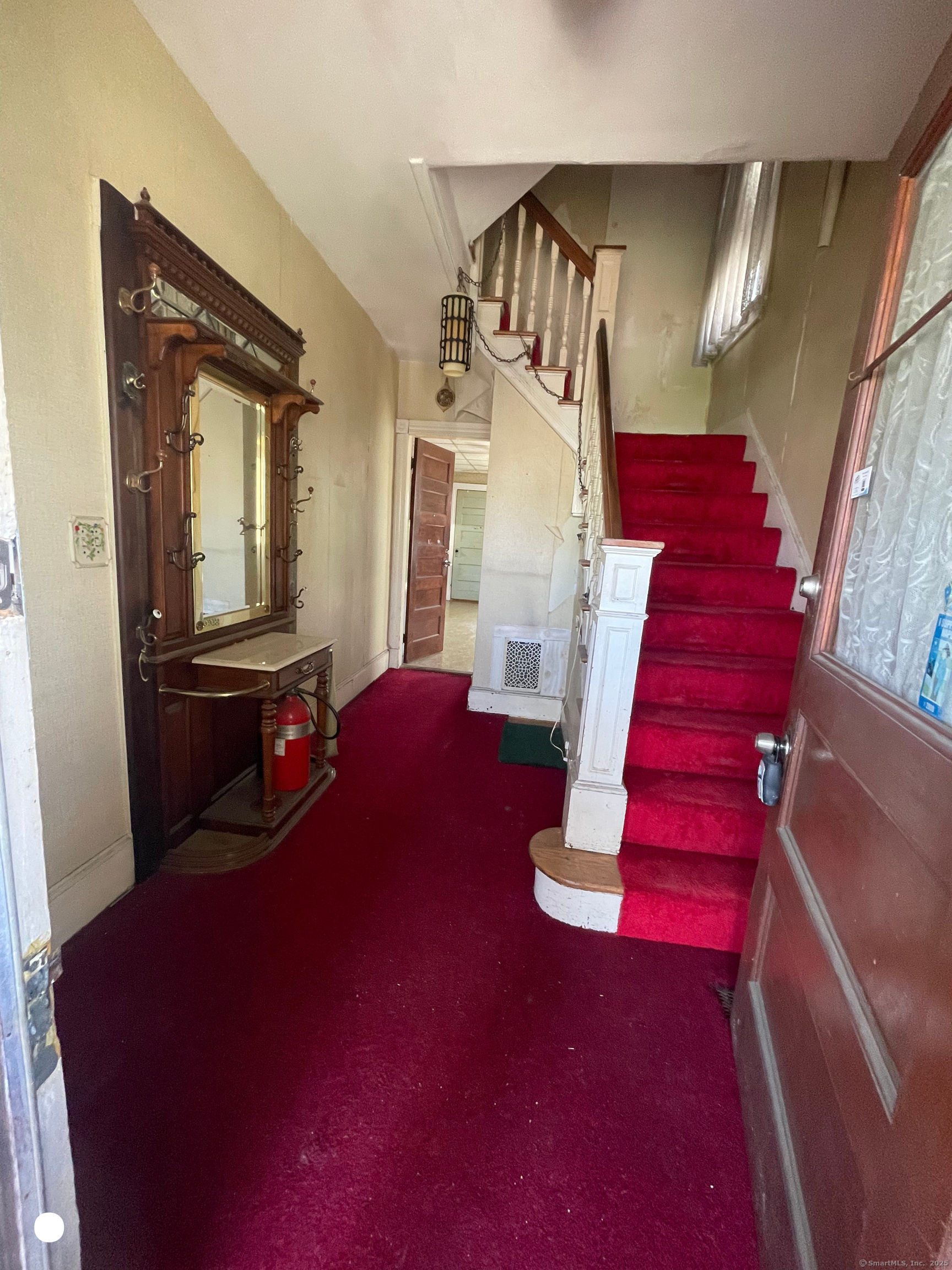 408 Blohm, West Haven, Connecticut 06516